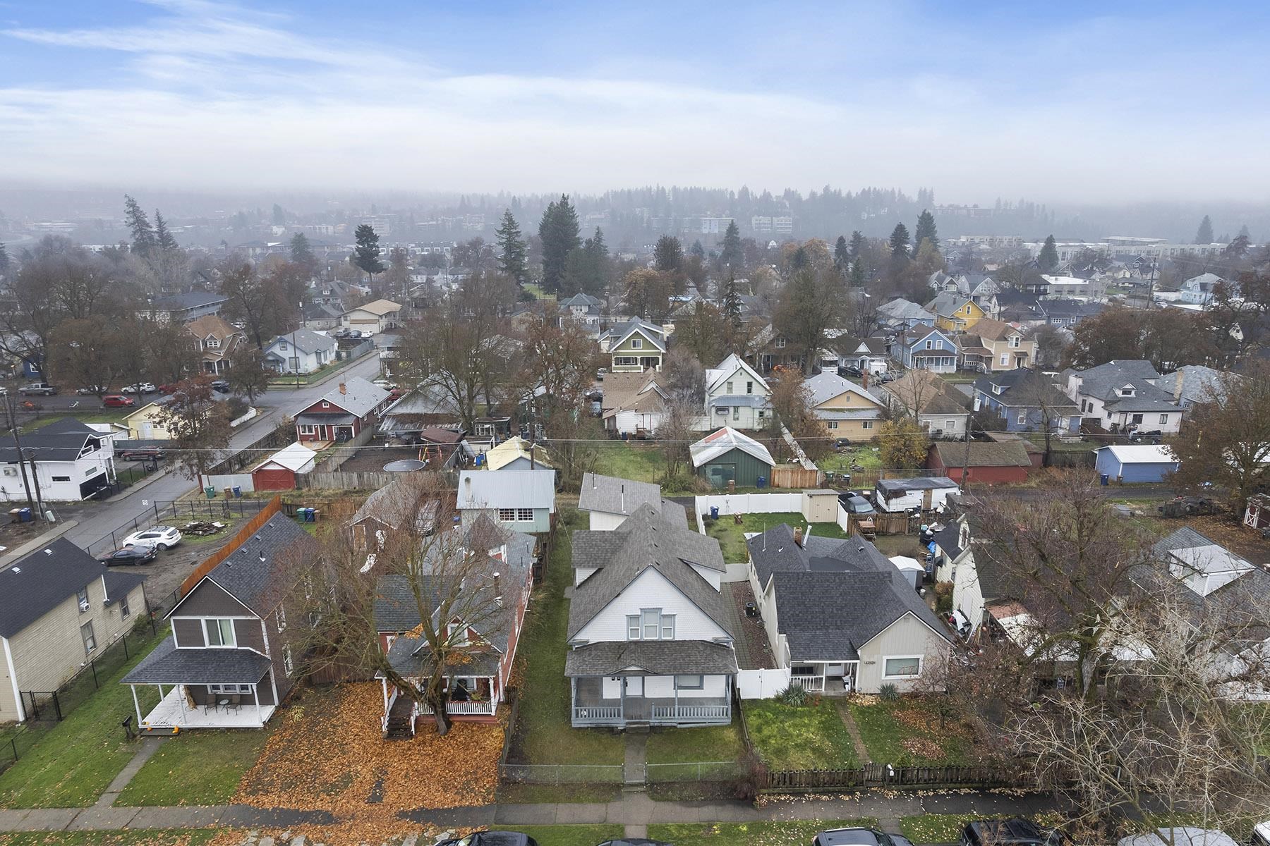 2115 W Dean Ave - Photo 30