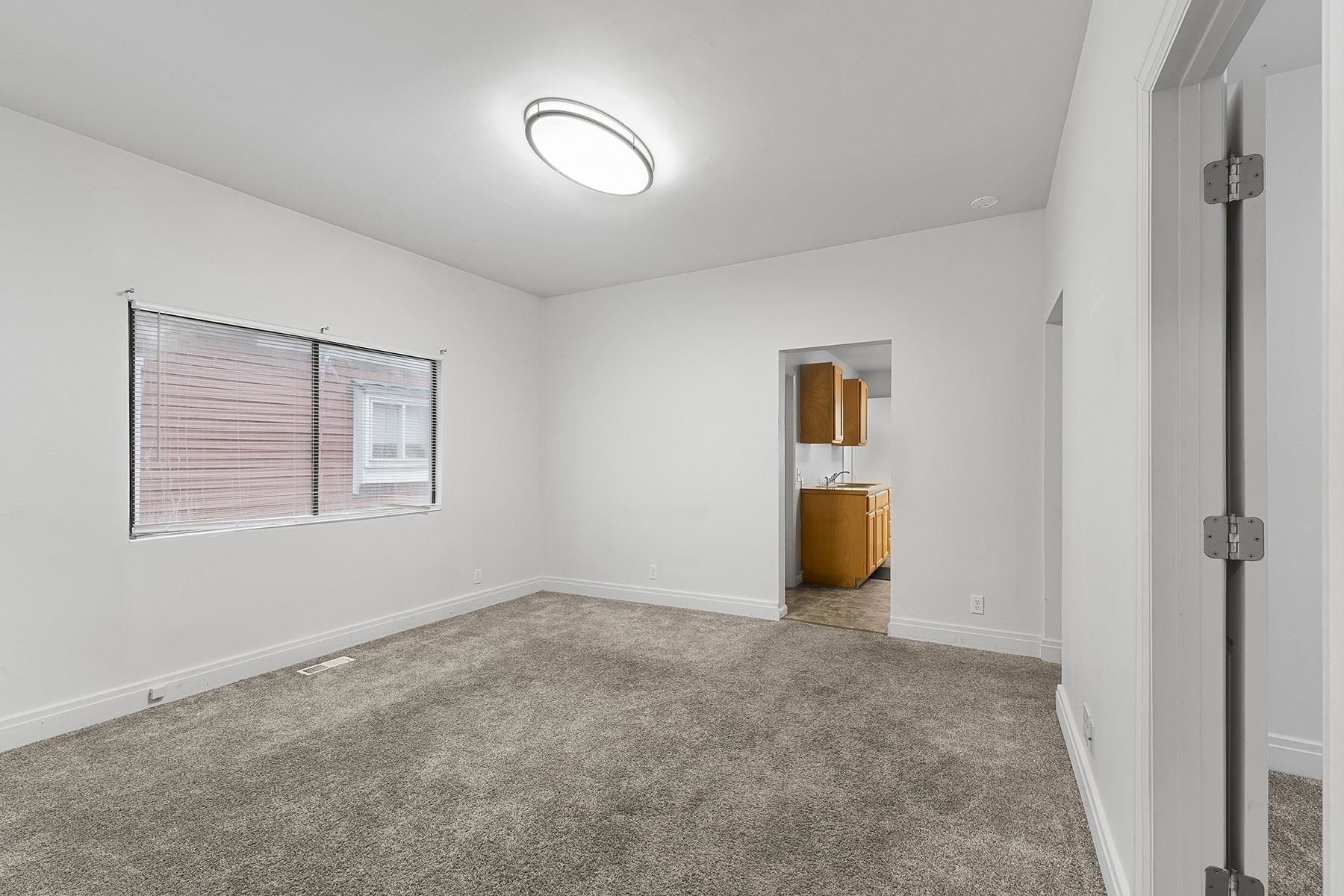 2115 W Dean Ave - Photo 4