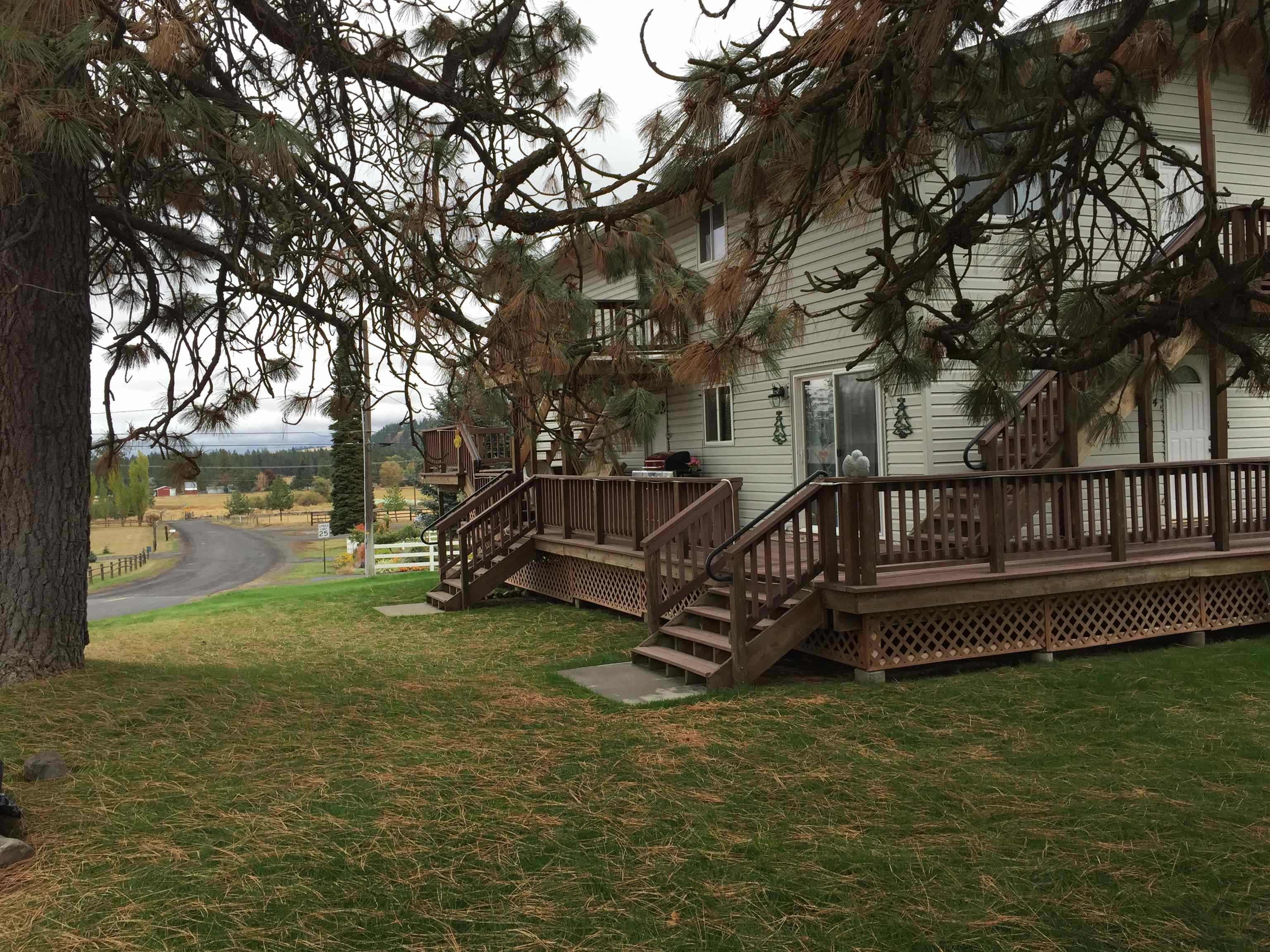 324 N Silver Lake Ave - Photo 1