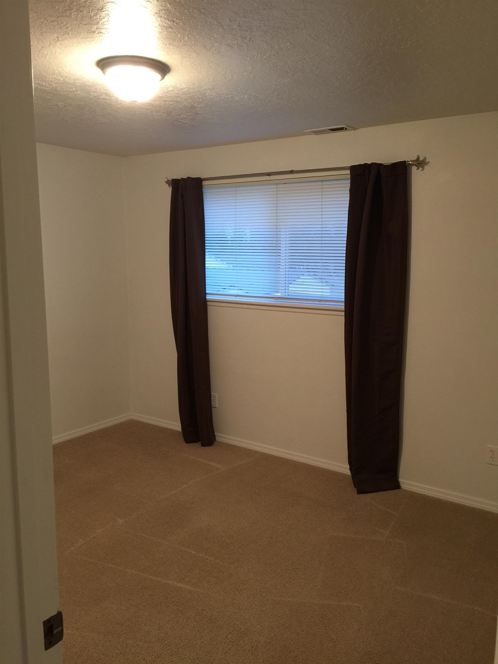324 N Silver Lake Ave - Photo 19
