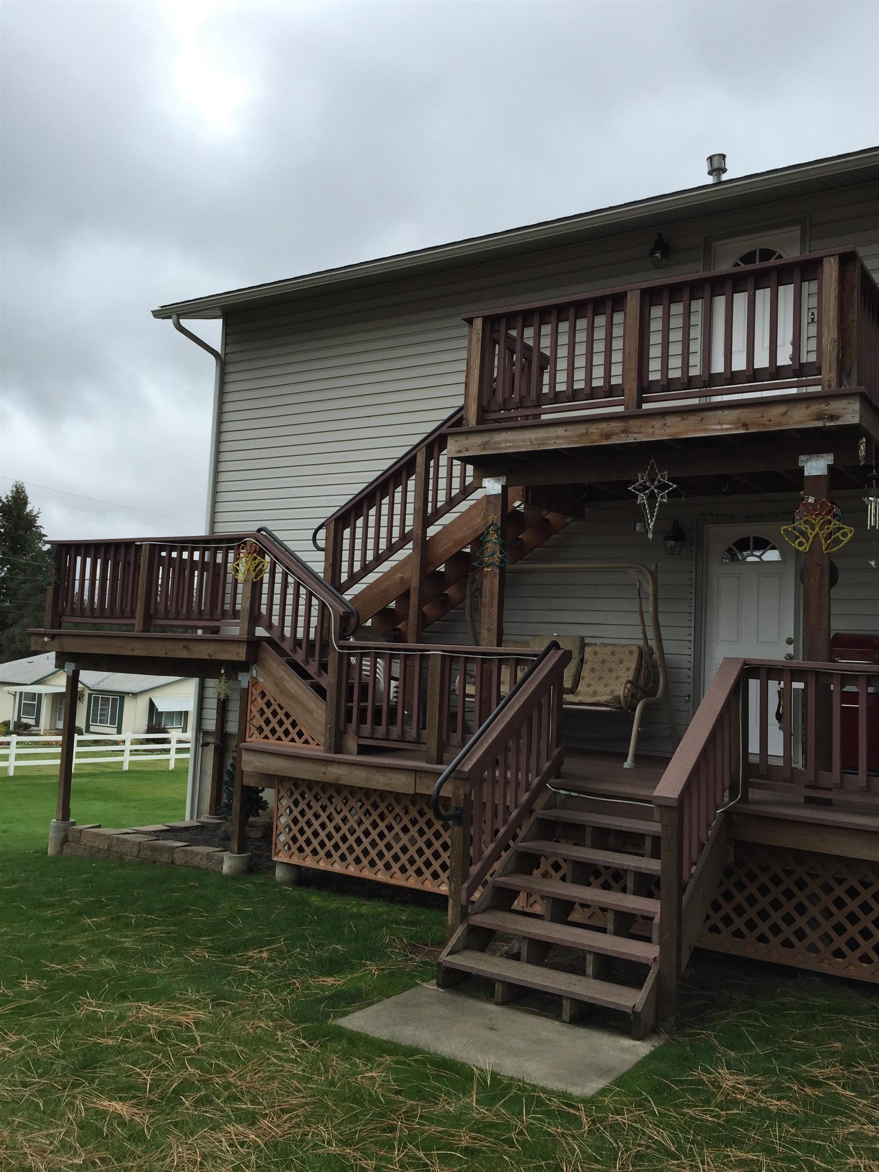 324 N Silver Lake Ave - Photo 3