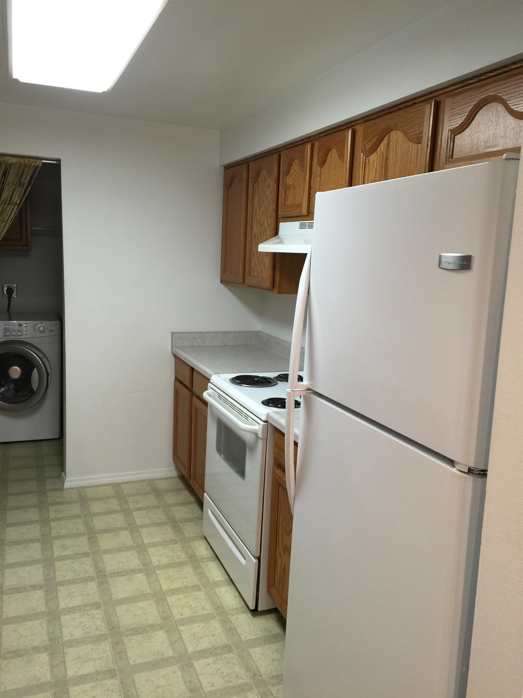 324 N Silver Lake Ave - Photo 9