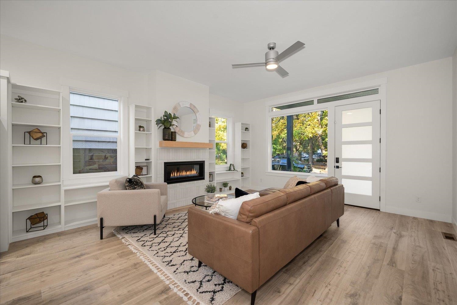 3018 S Manito Blvd - Photo 6
