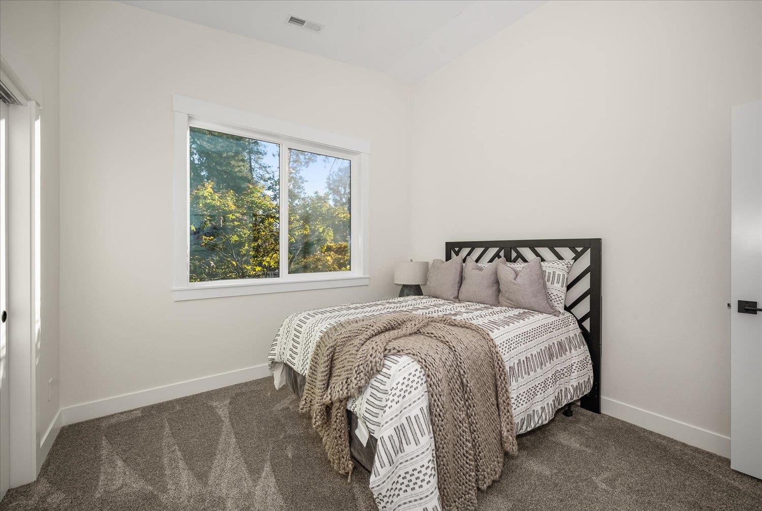 3022 S Manito Blvd - Photo 19