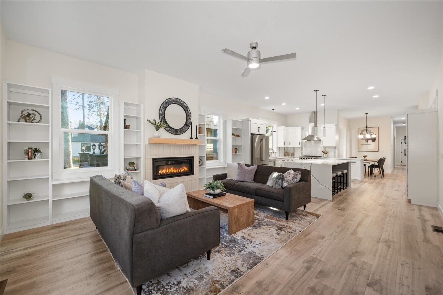 3022 S Manito Blvd - Photo 4