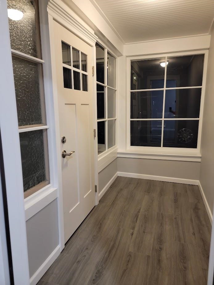 121 N Lake St - Photo 4