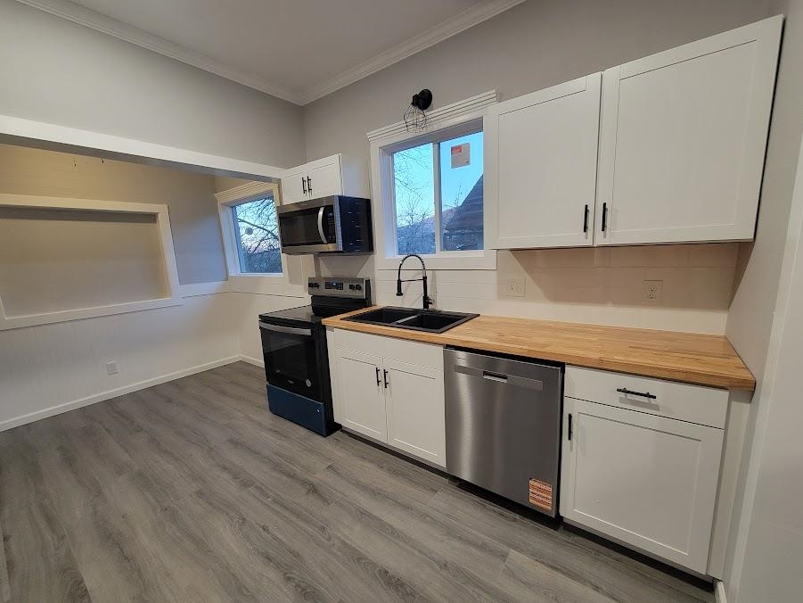 121 N Lake St - Photo 7
