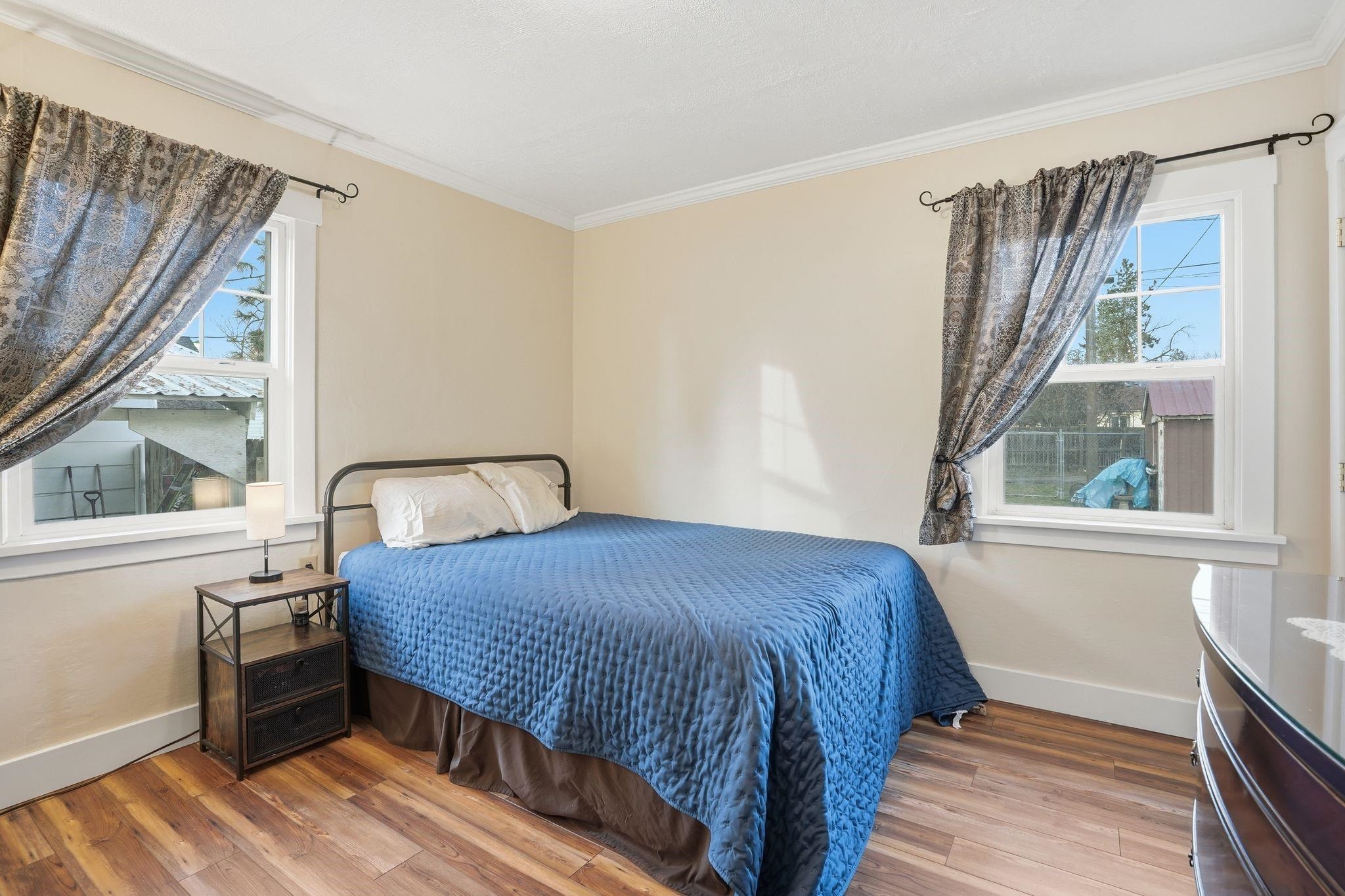1023 E Queen Ave - Photo 16