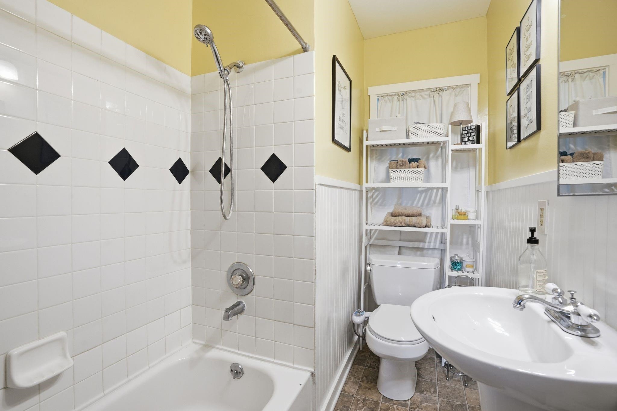 1023 E Queen Ave - Photo 17