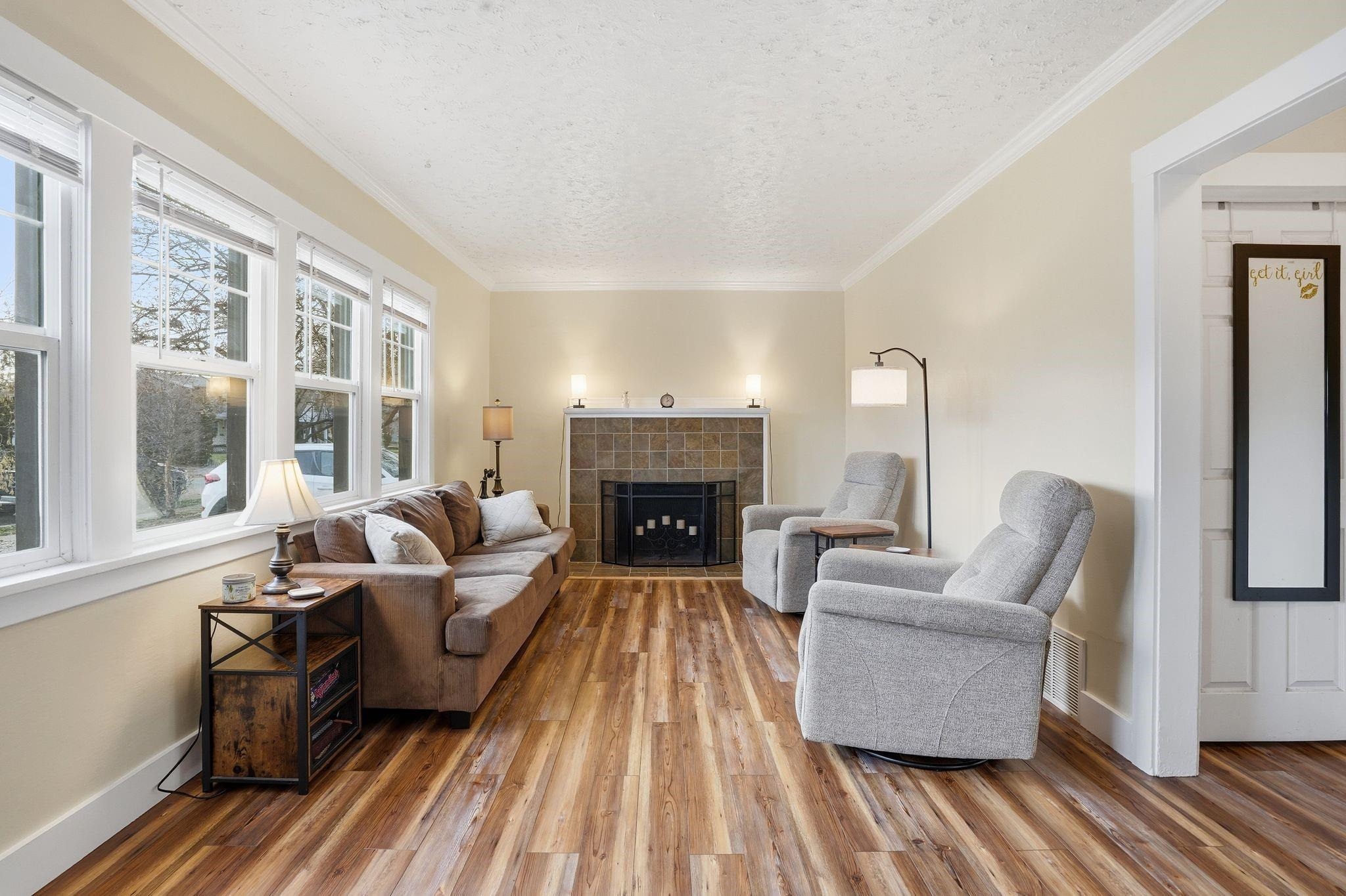 1023 E Queen Ave - Photo 6