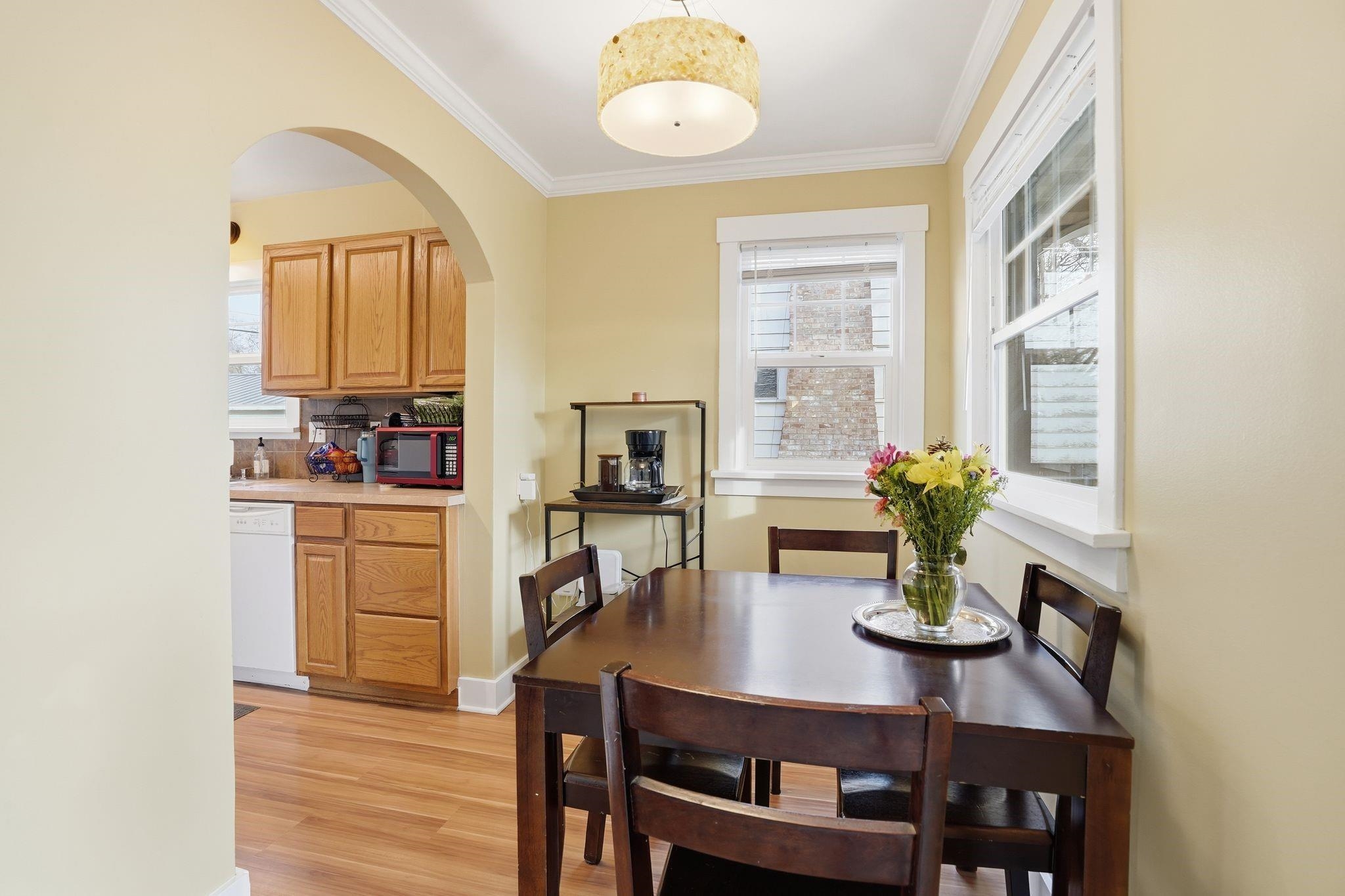 1023 E Queen Ave - Photo 9