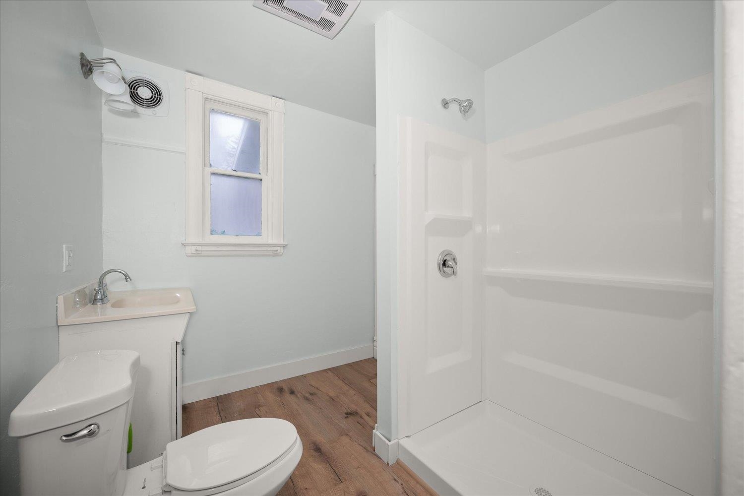 417 C St - Photo 12
