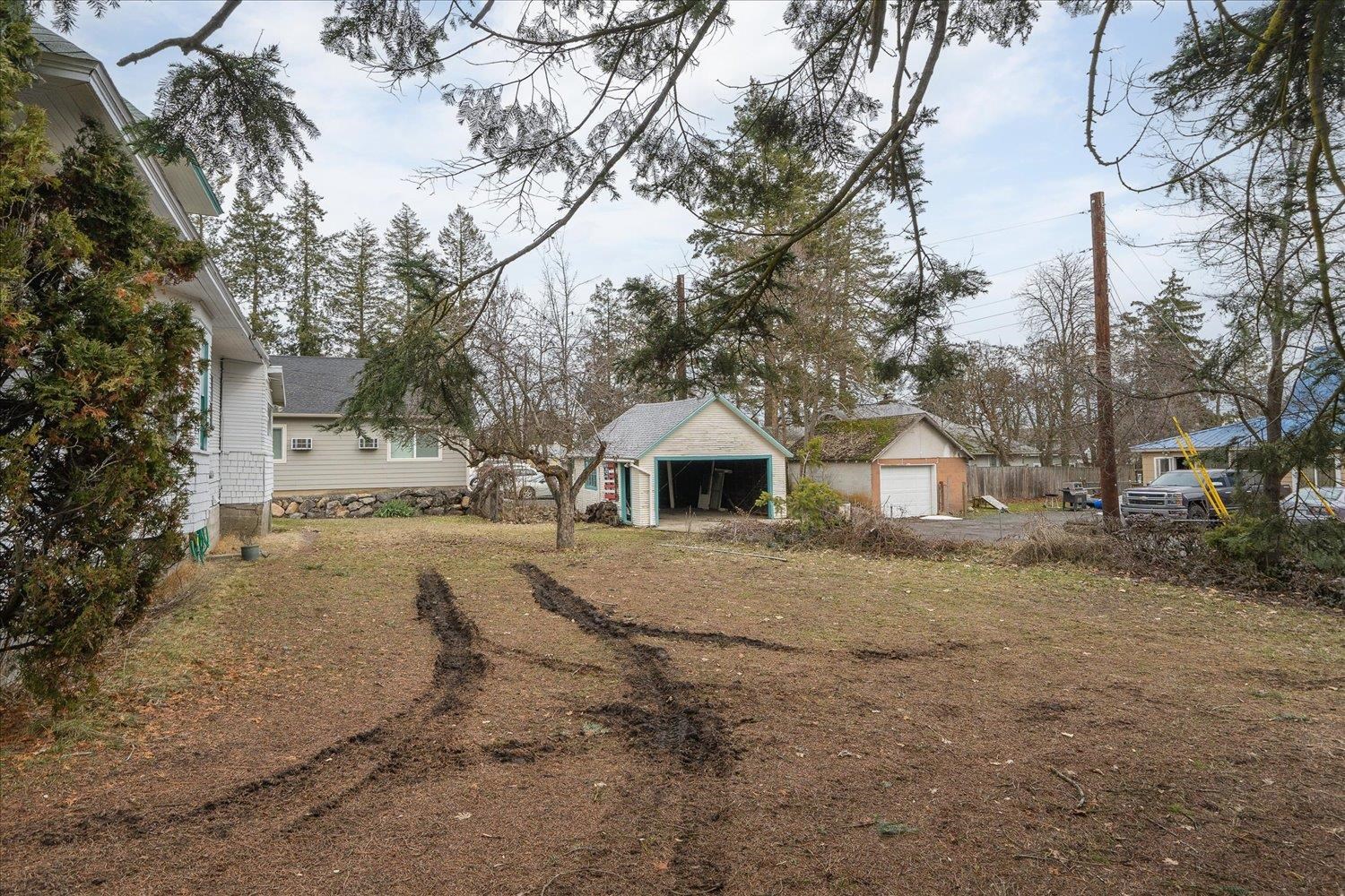 417 C St - Photo 25