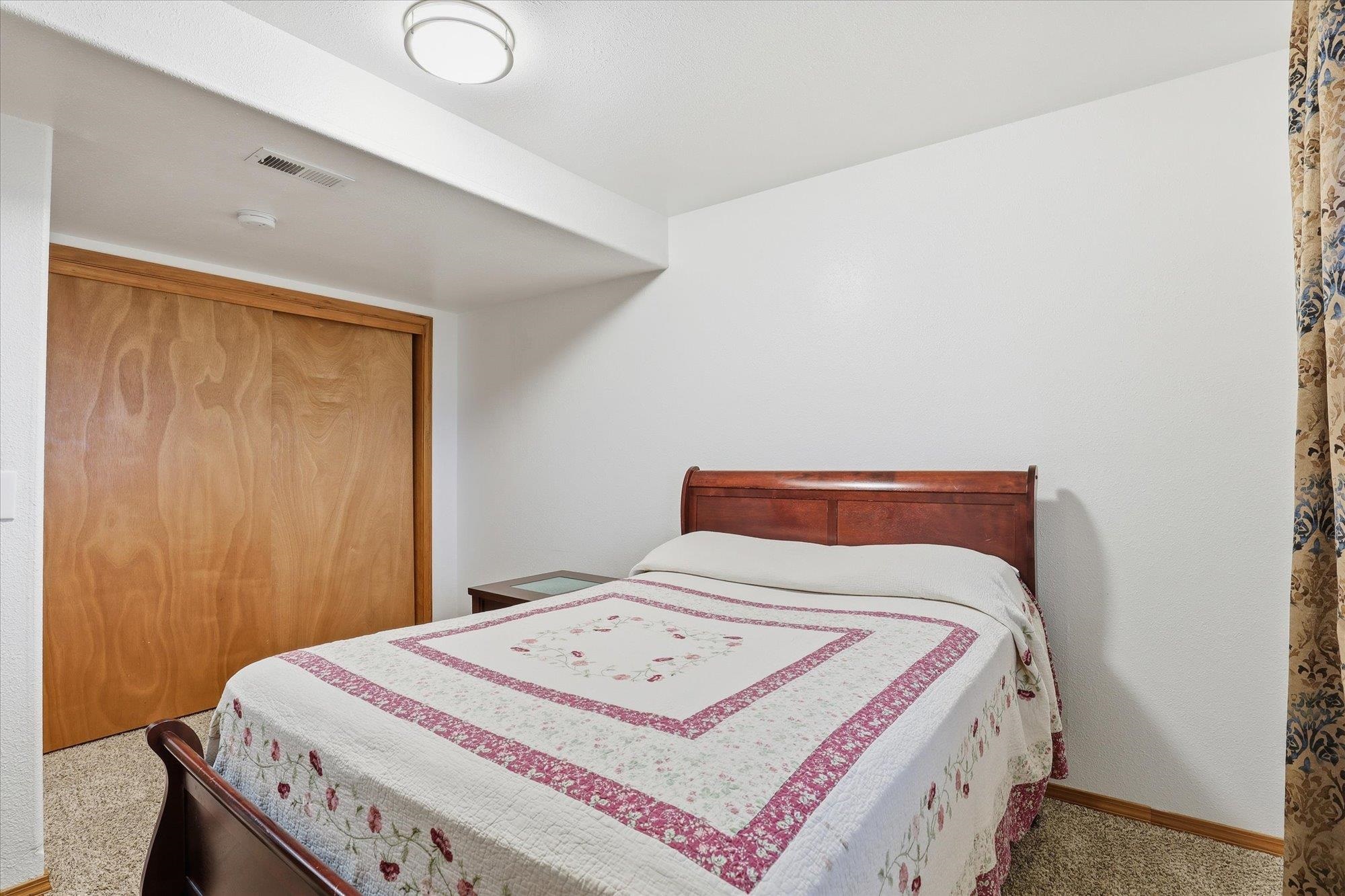 1001 N Wilcox St - Photo 21