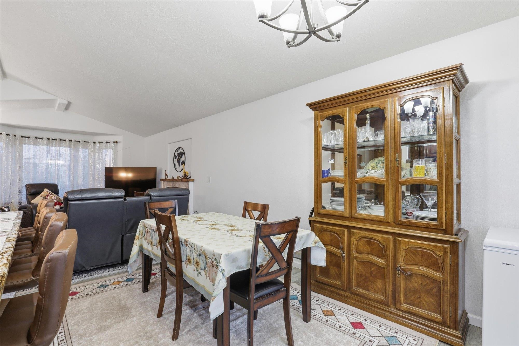 1001 N Wilcox St - Photo 6
