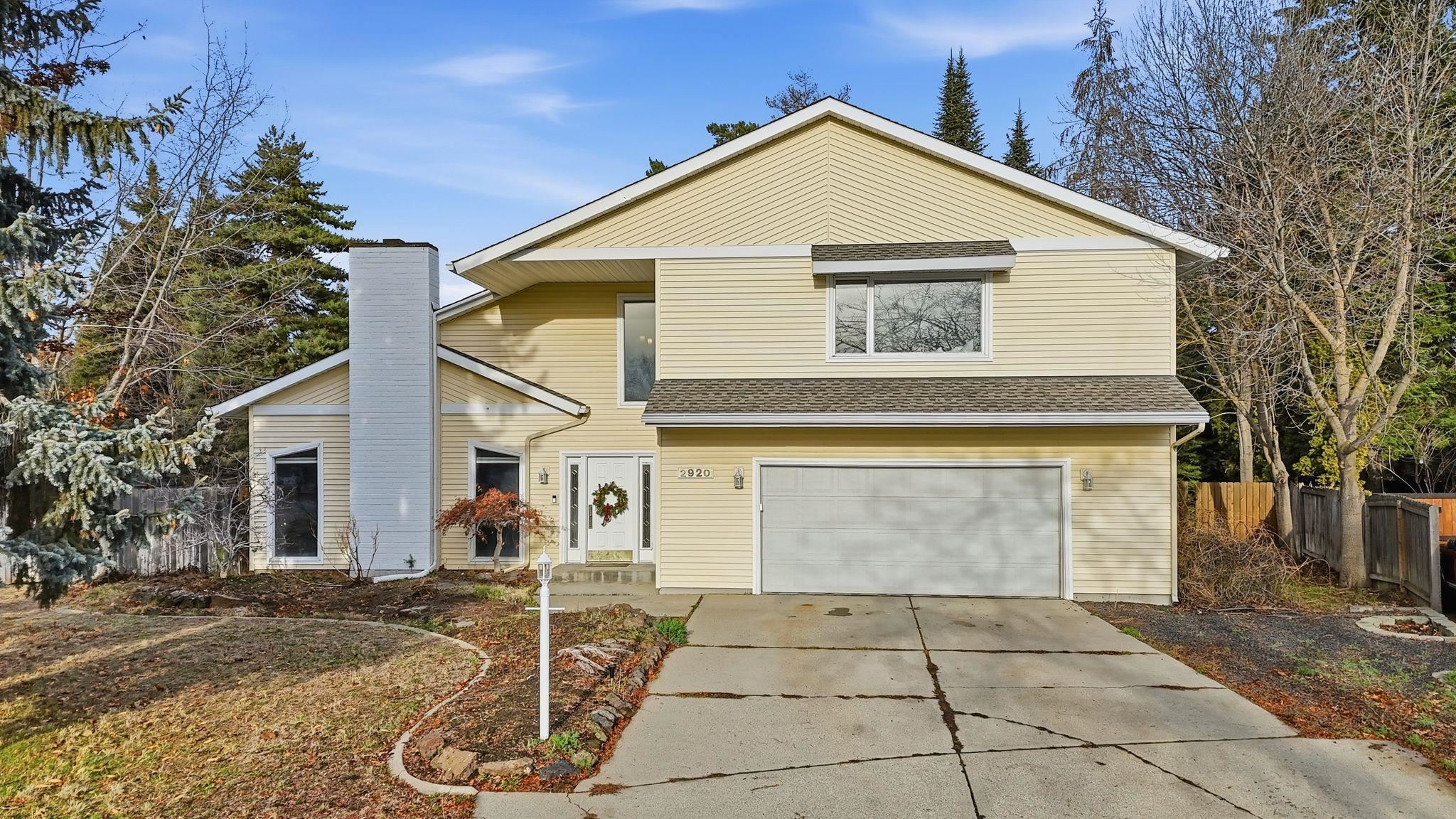 2920 E 62nd Ave - Photo 2