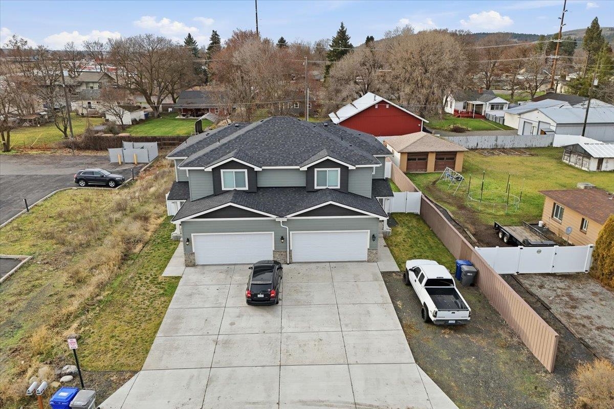 2715 N Boeing Rd - Photo 18