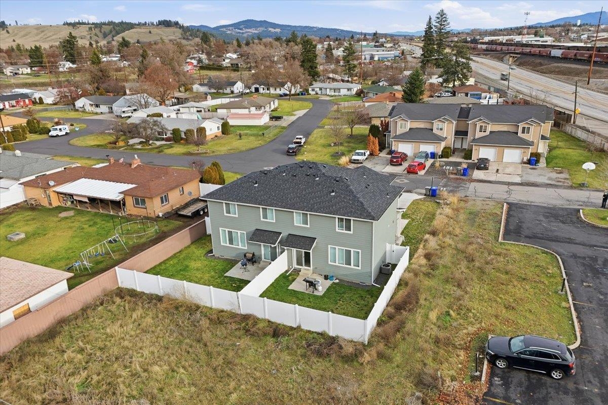 2715 N Boeing Rd - Photo 4