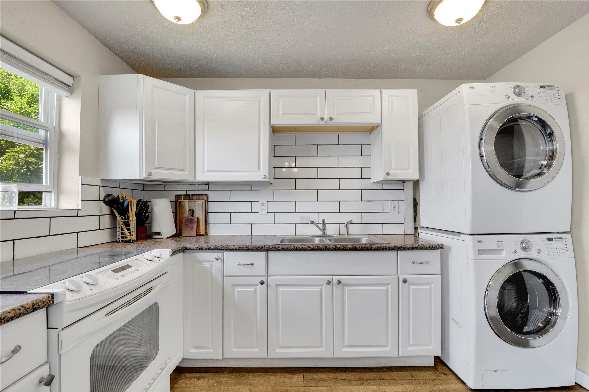 12017 E Mansfield Ave - Photo 6