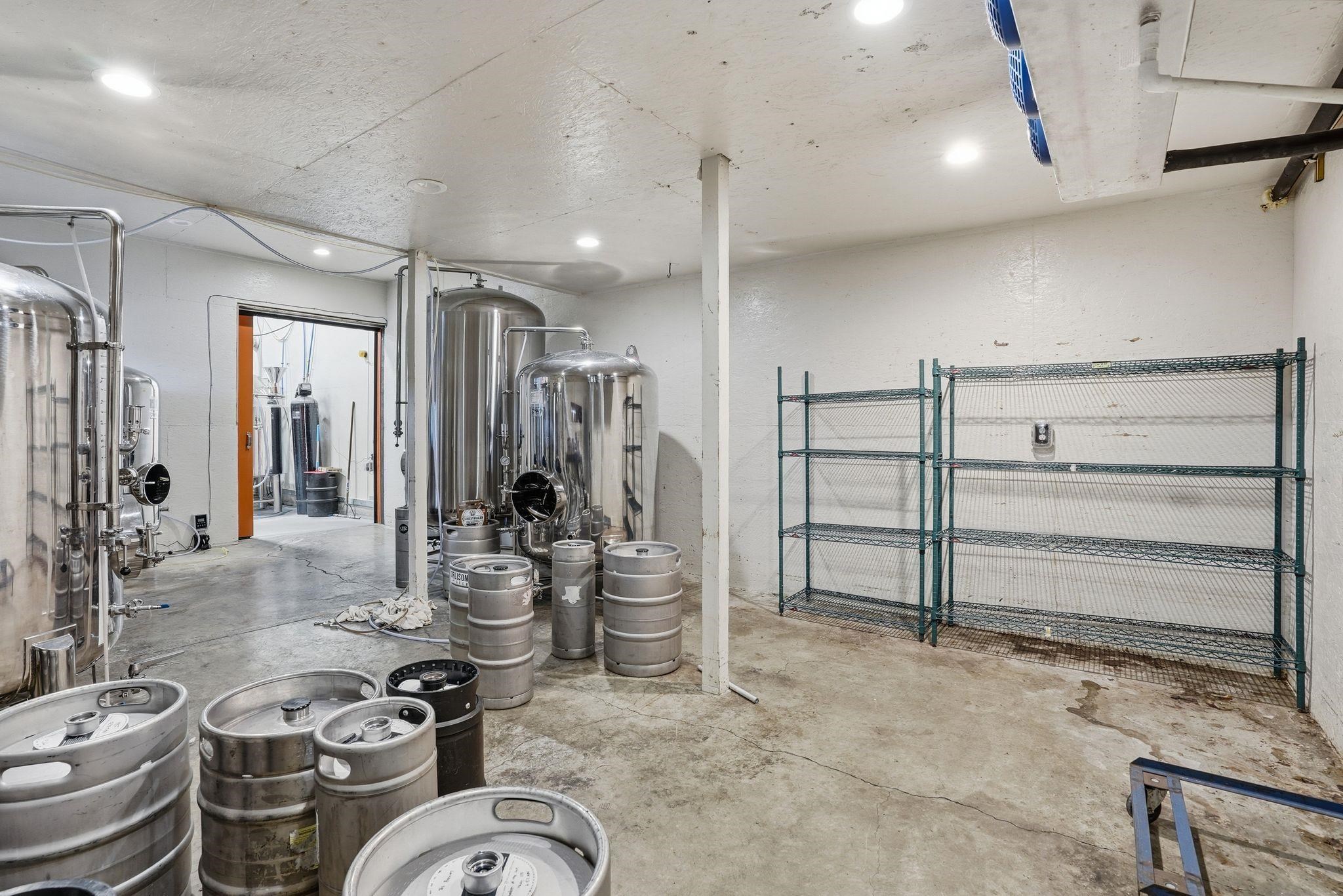 4110 S Bowdish Rd - Photo 41