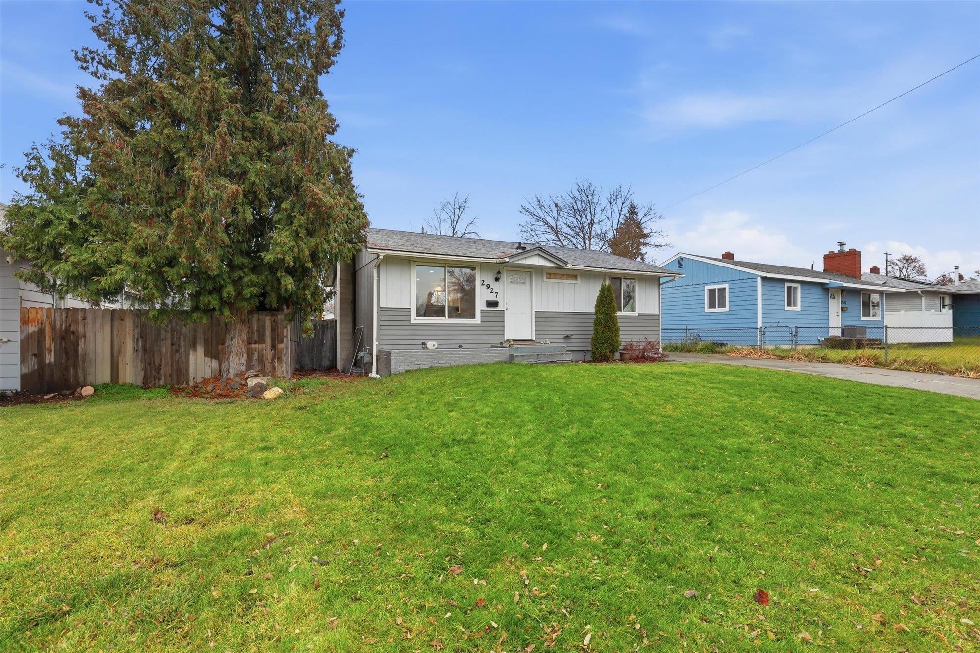 2927 N Smith St - Photo 3