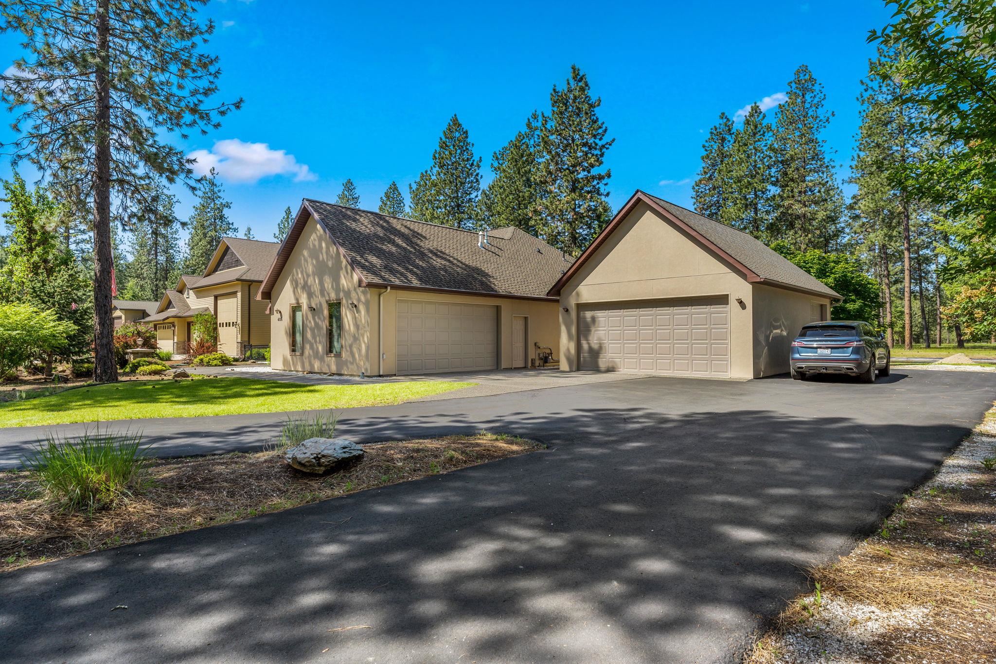 406 Hogans Way - Photo 1