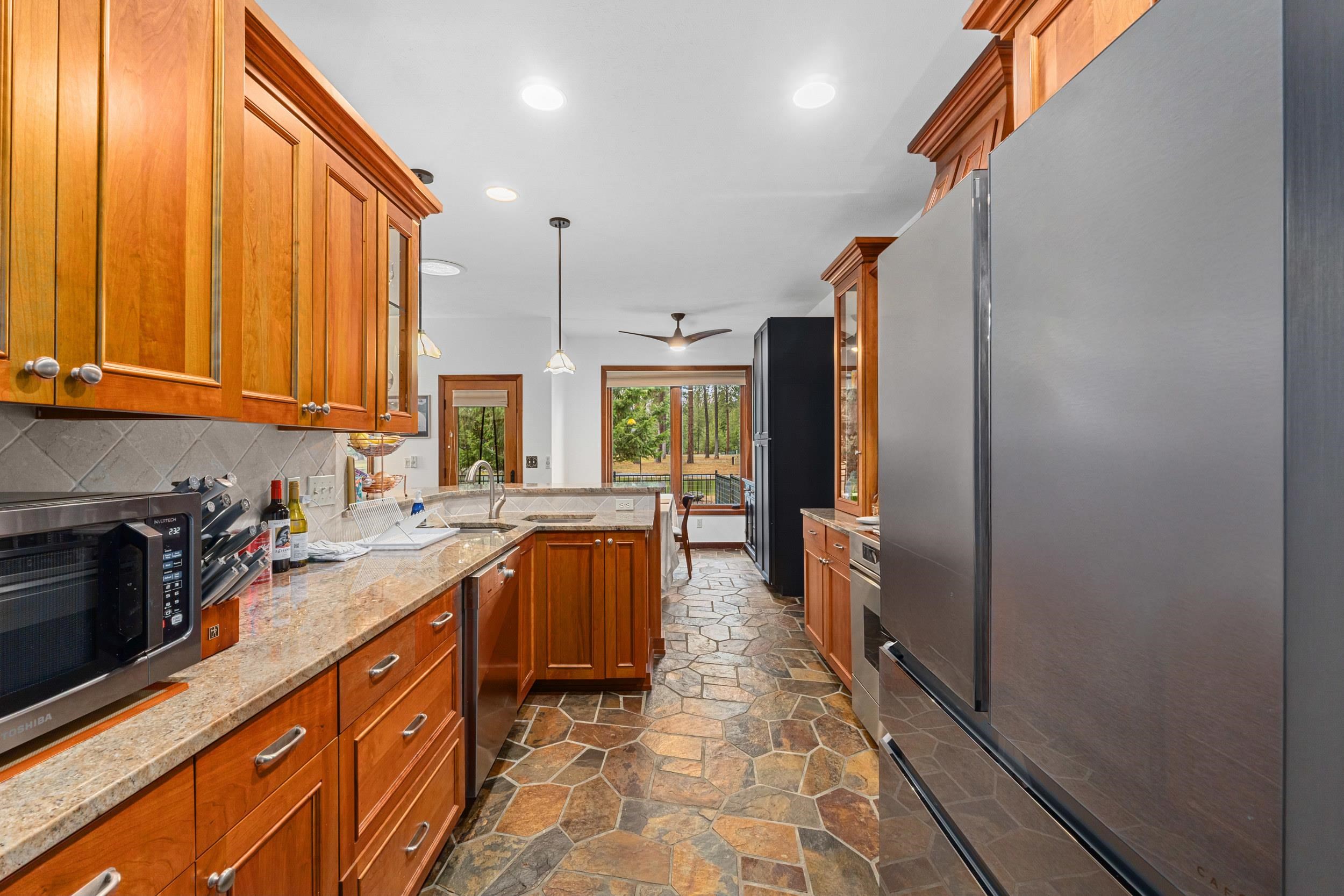 406 Hogans Way - Photo 11