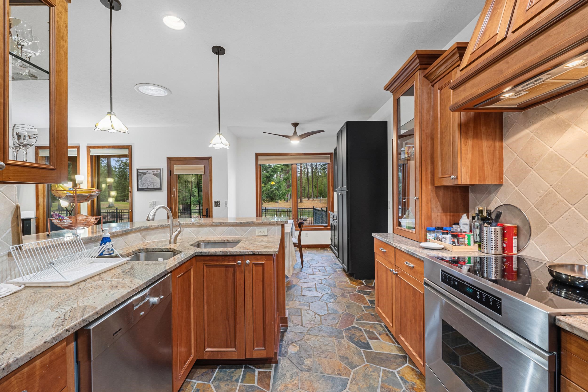 406 Hogans Way - Photo 21