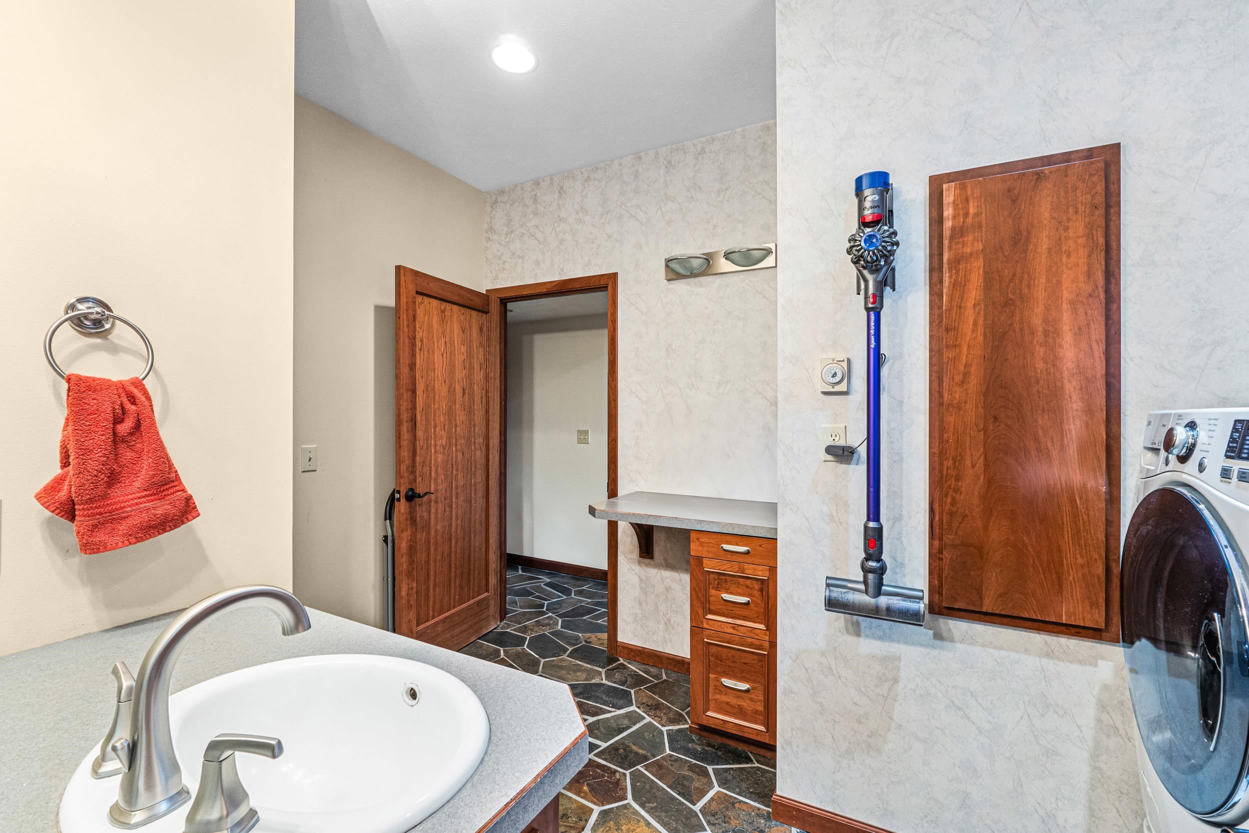 406 Hogans Way - Photo 23