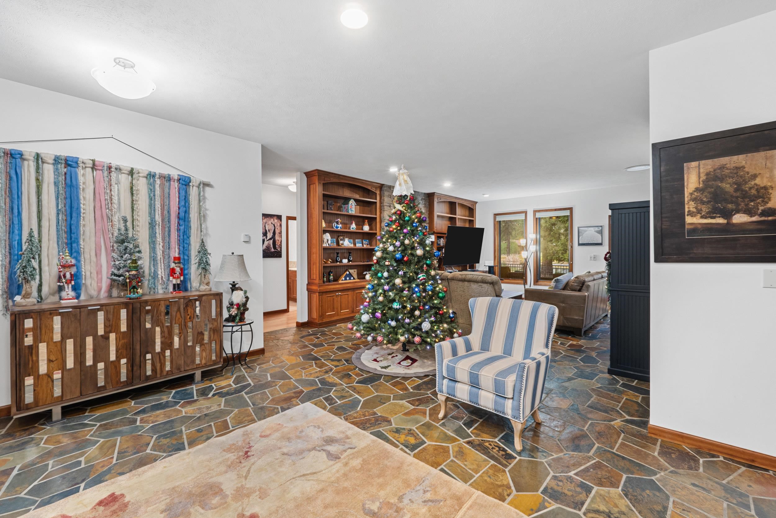 406 Hogans Way - Photo 34