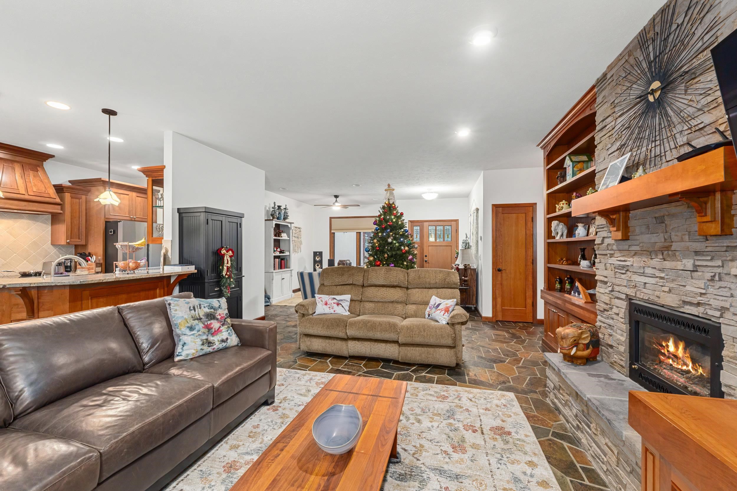 406 Hogans Way - Photo 7