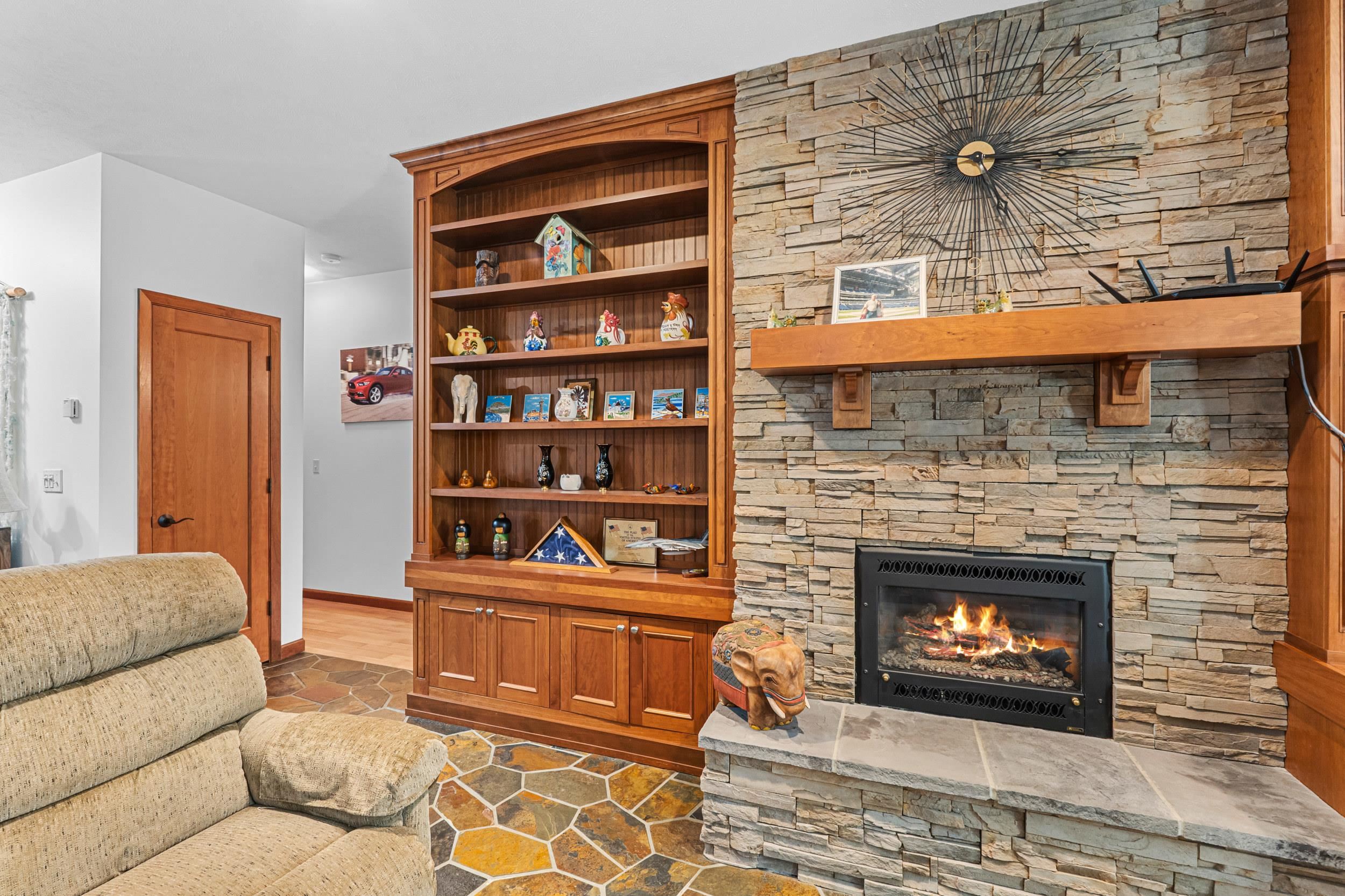 406 Hogans Way - Photo 9