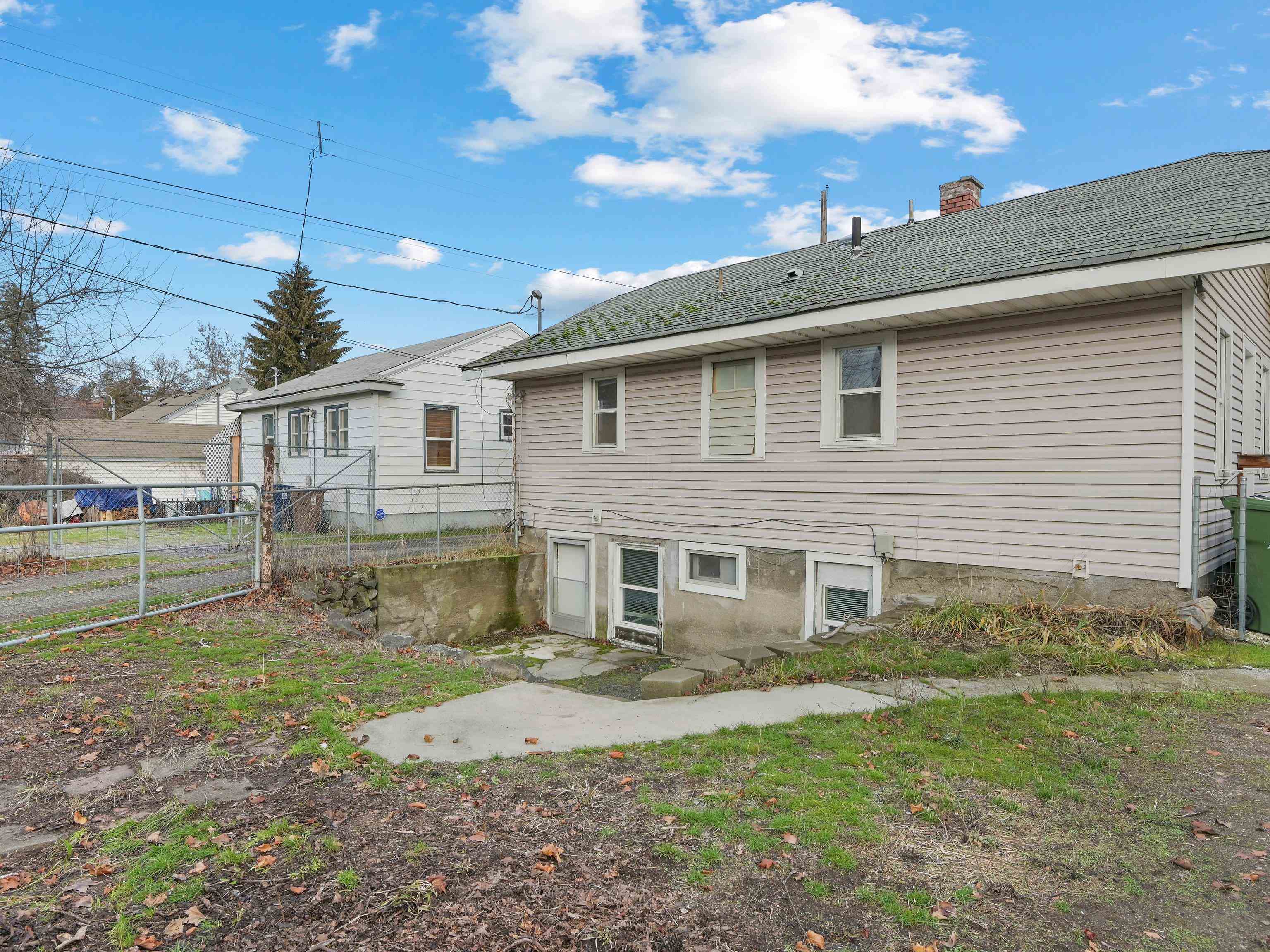 2711 N Ash St - Photo 16