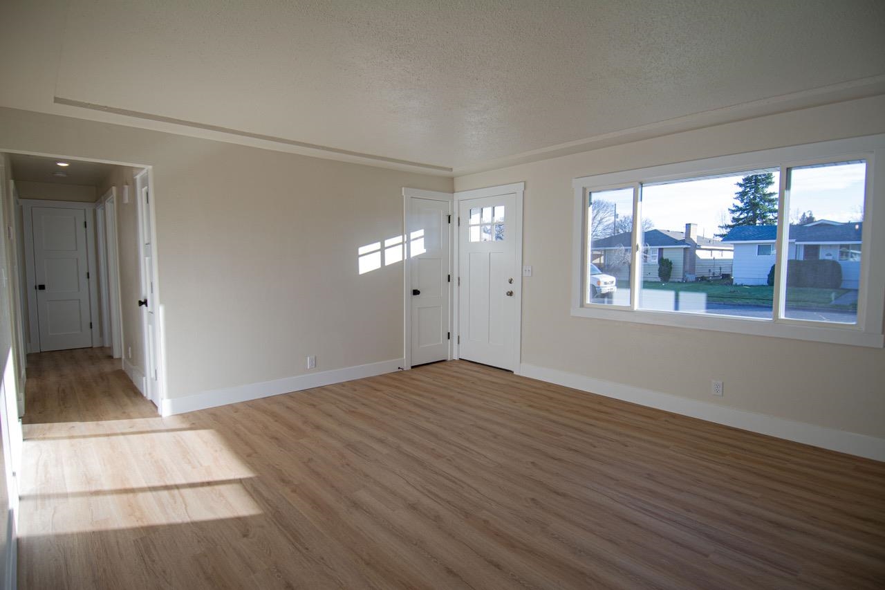 4312 W Broad Ave - Photo 5