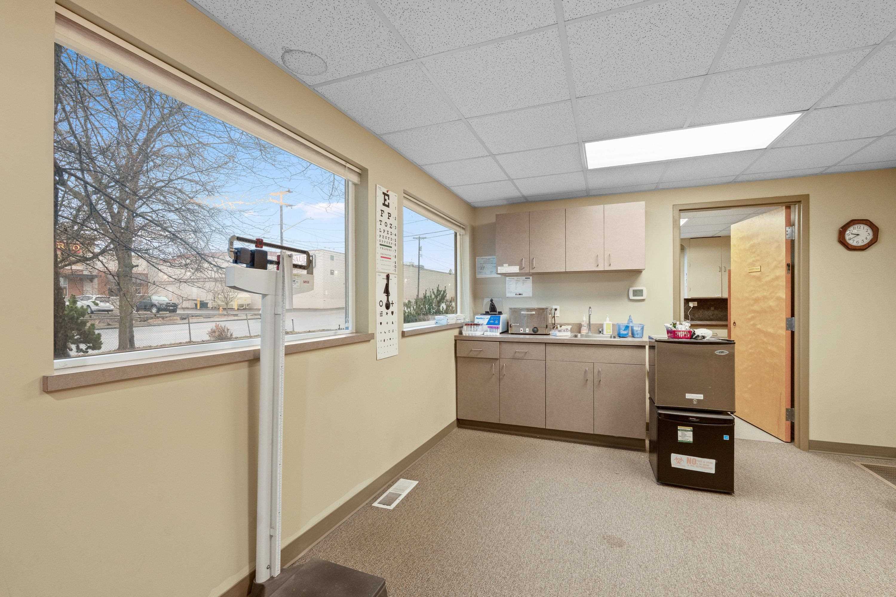 107 E Holland Ave - Photo 17