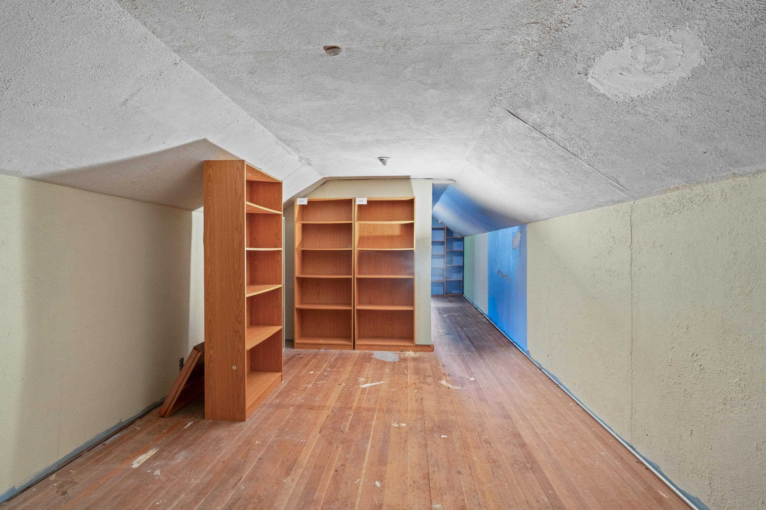 107 E Holland Ave - Photo 39