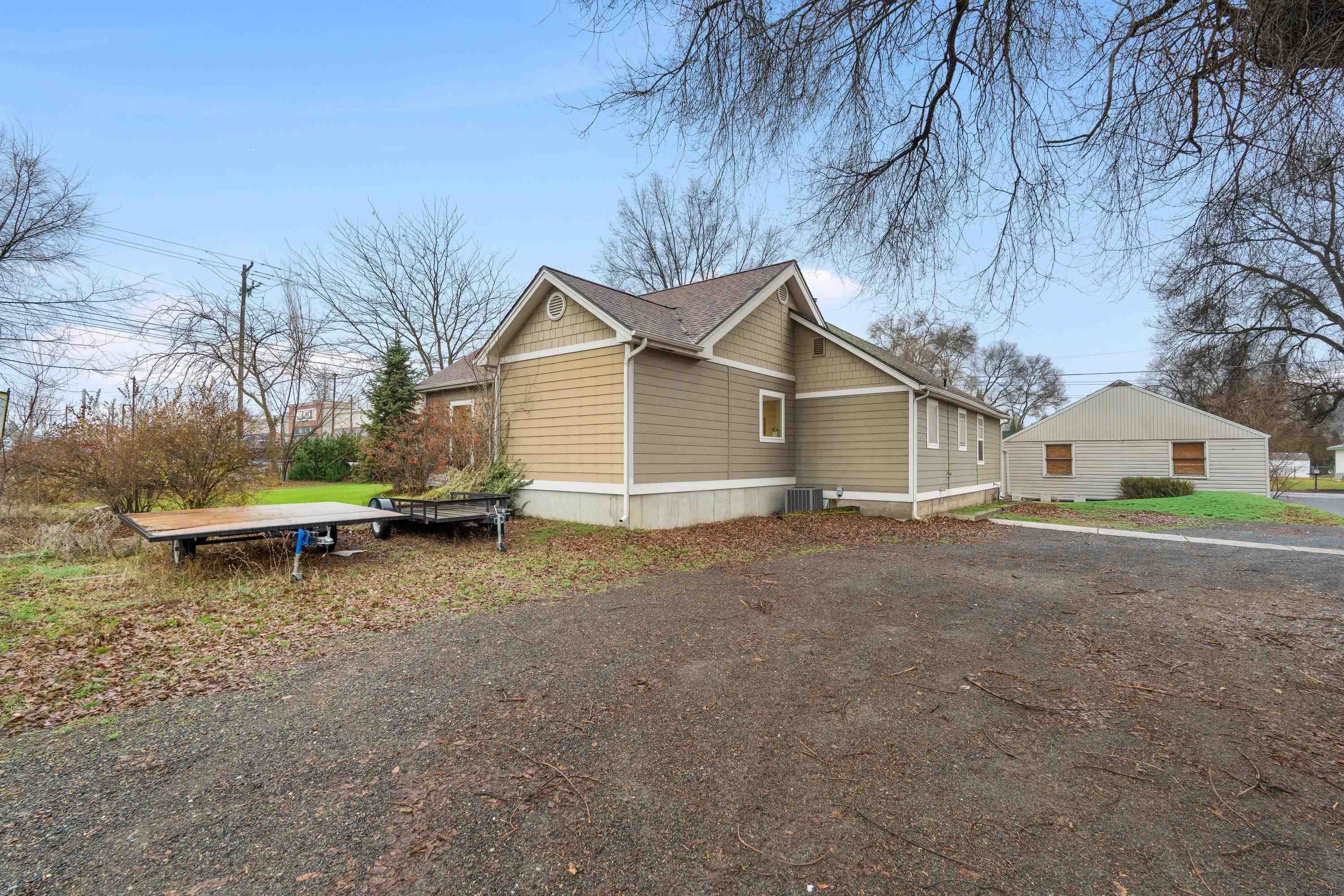 107 E Holland Ave - Photo 40