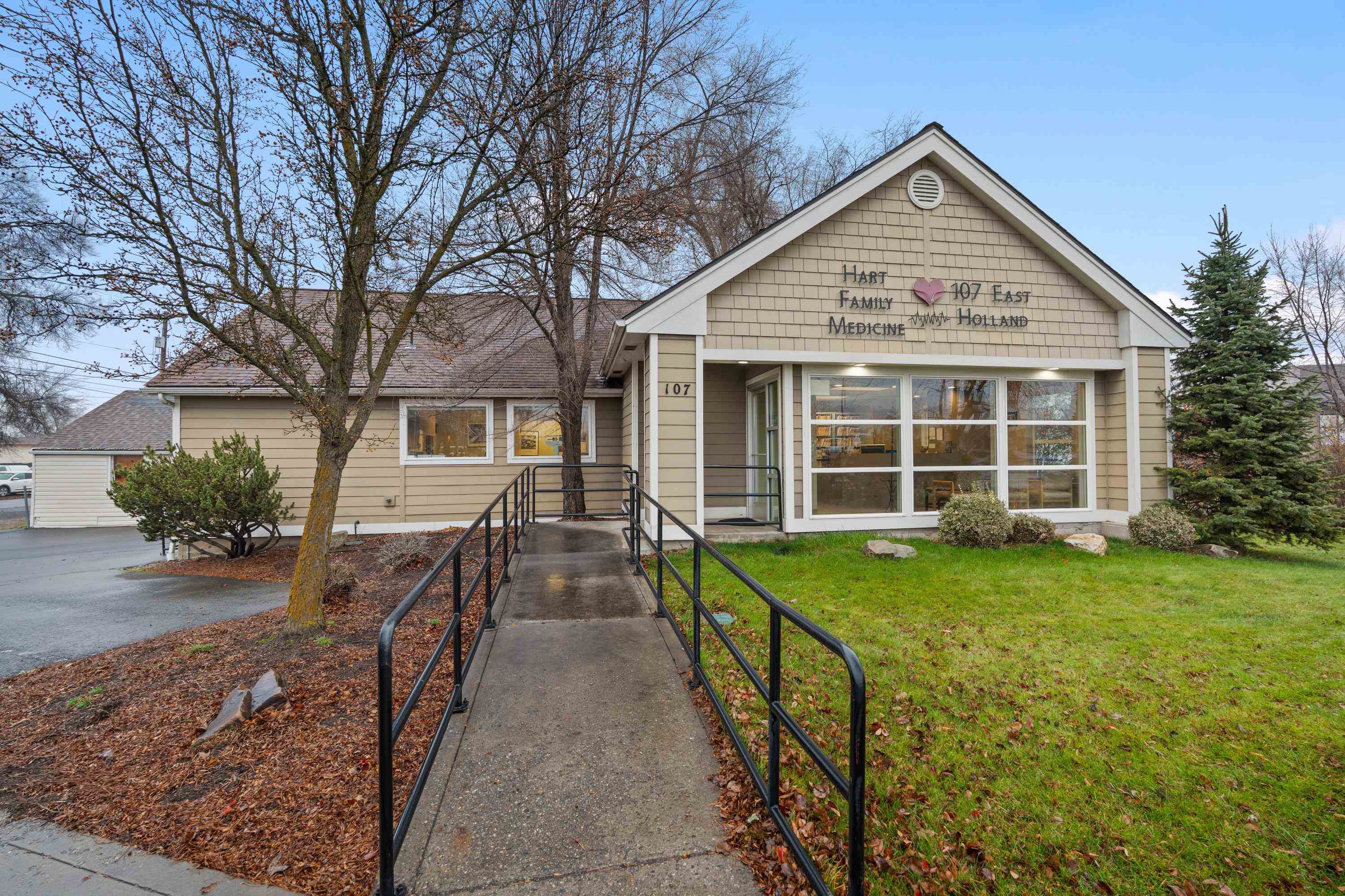 107 E Holland Ave - Photo 9