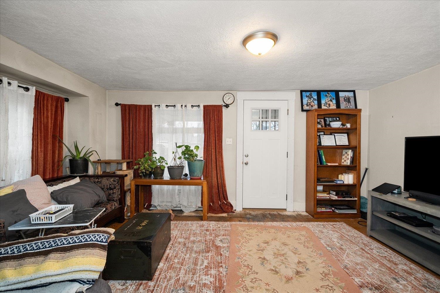 4911 N Napa St - Photo 9