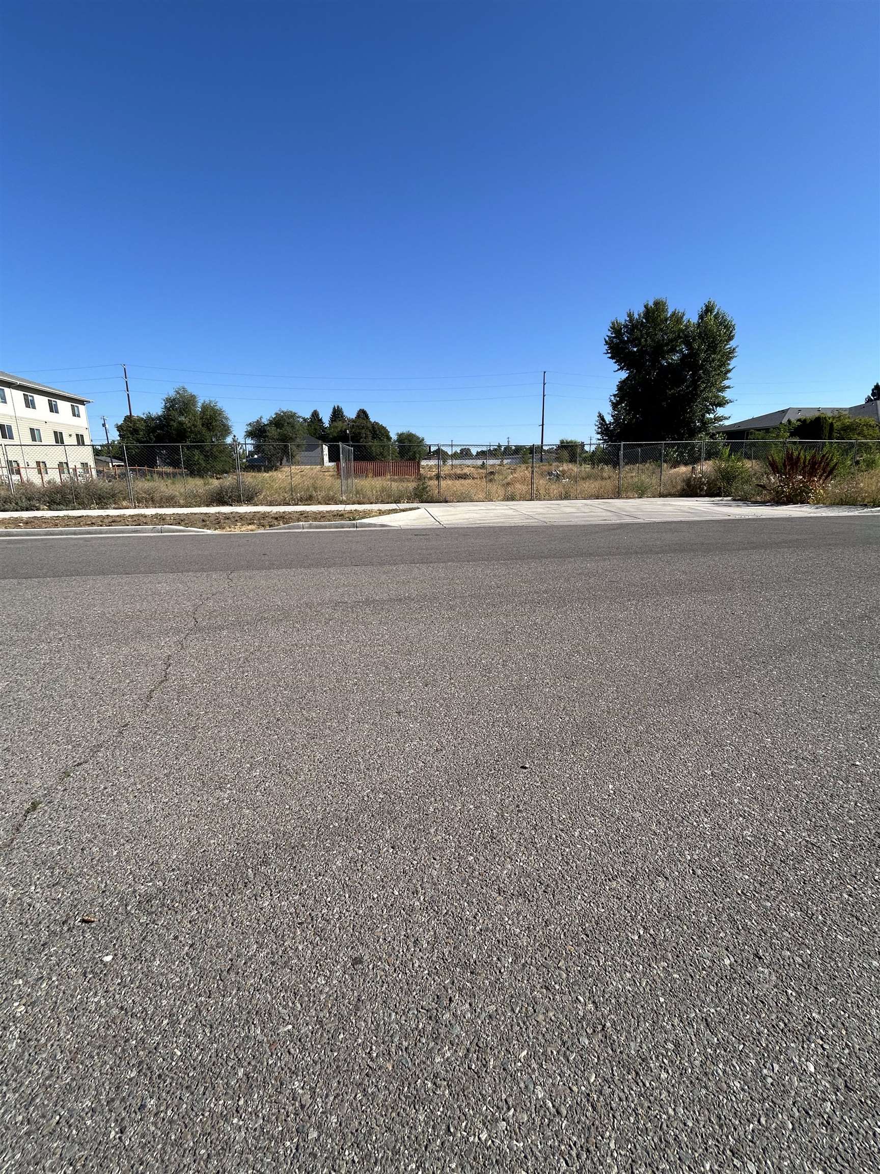 12419 E 3rd Ave - Photo 8