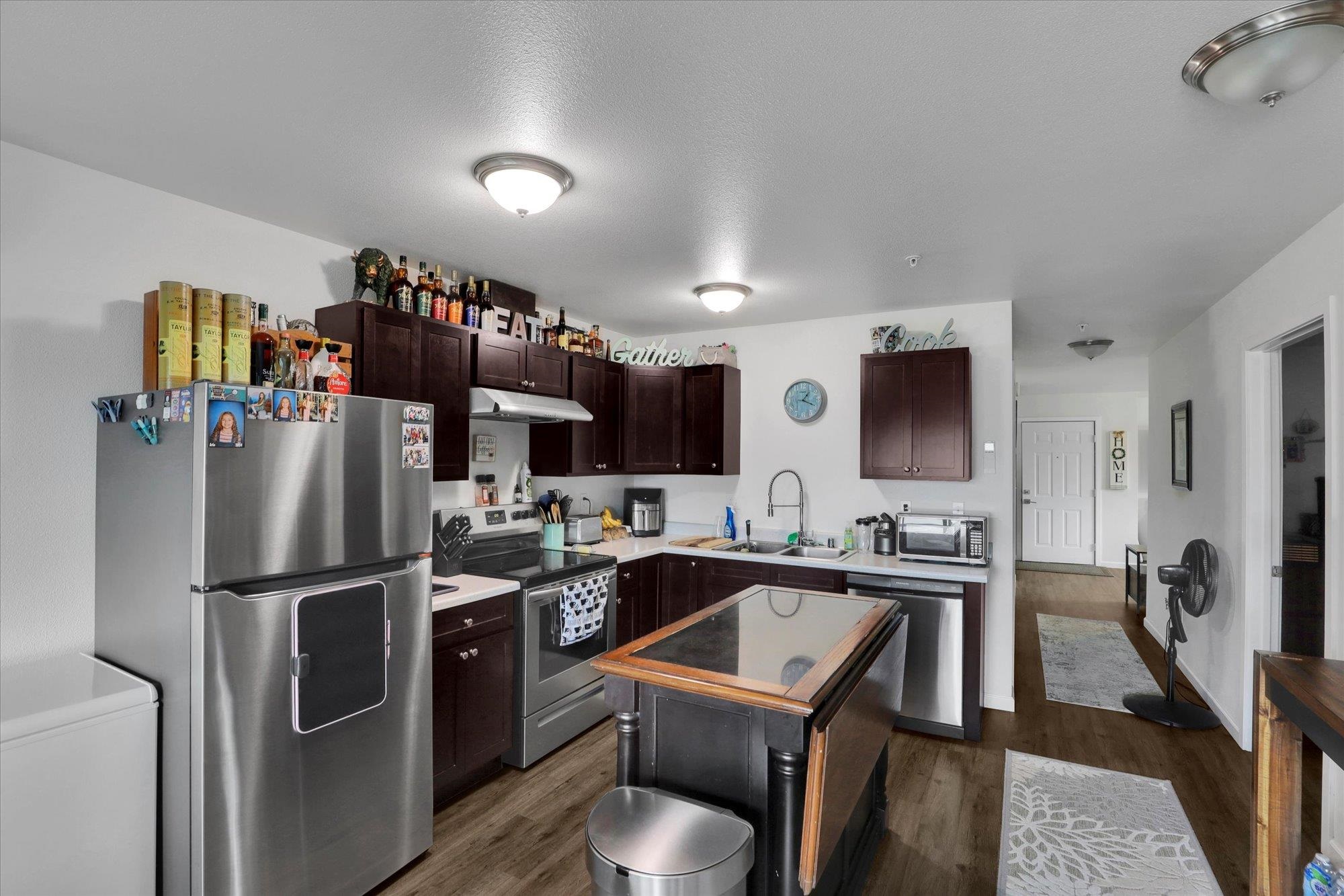 12405 E 3rd Ave - Photo 5