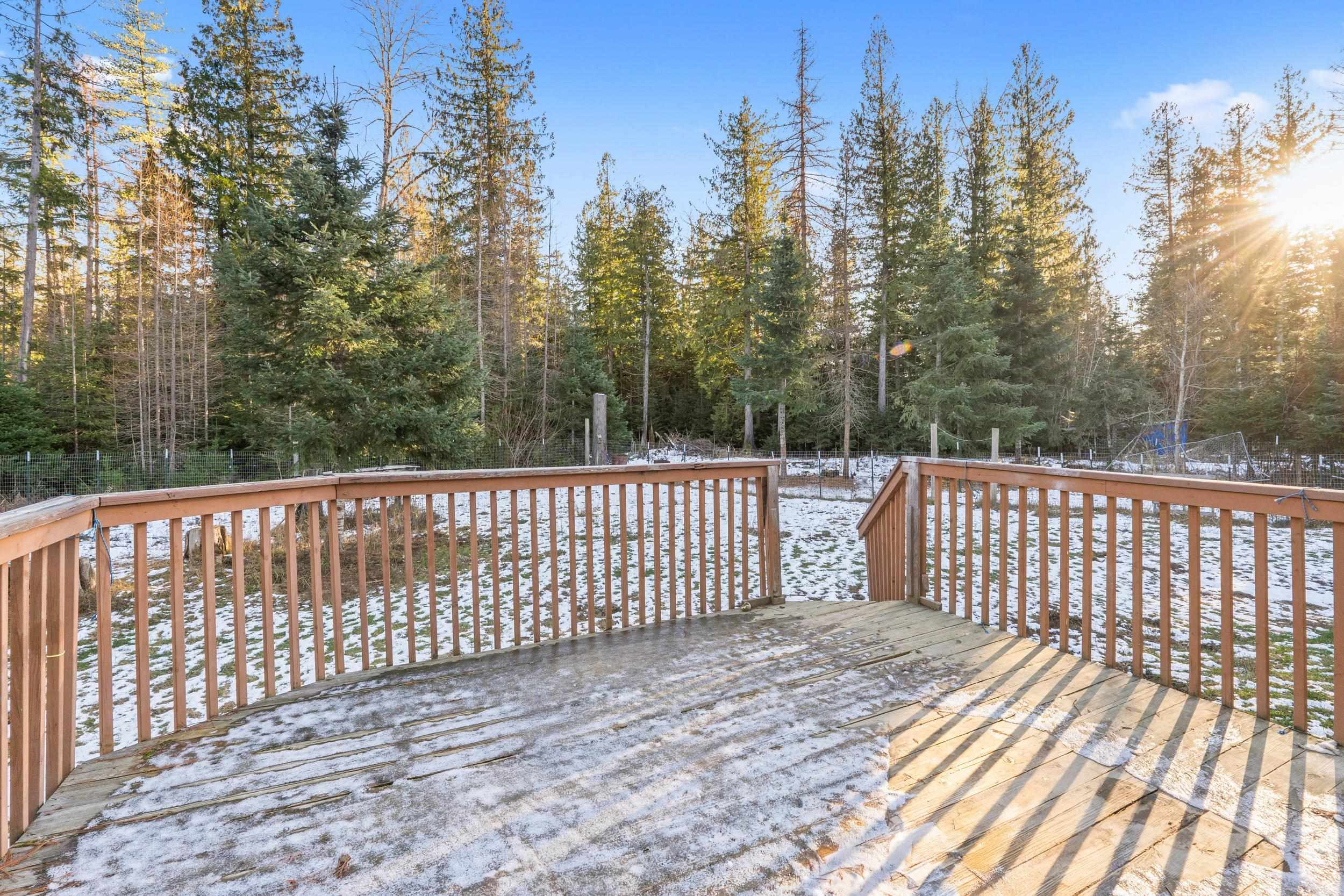 212 Danforth Rd - Photo 18