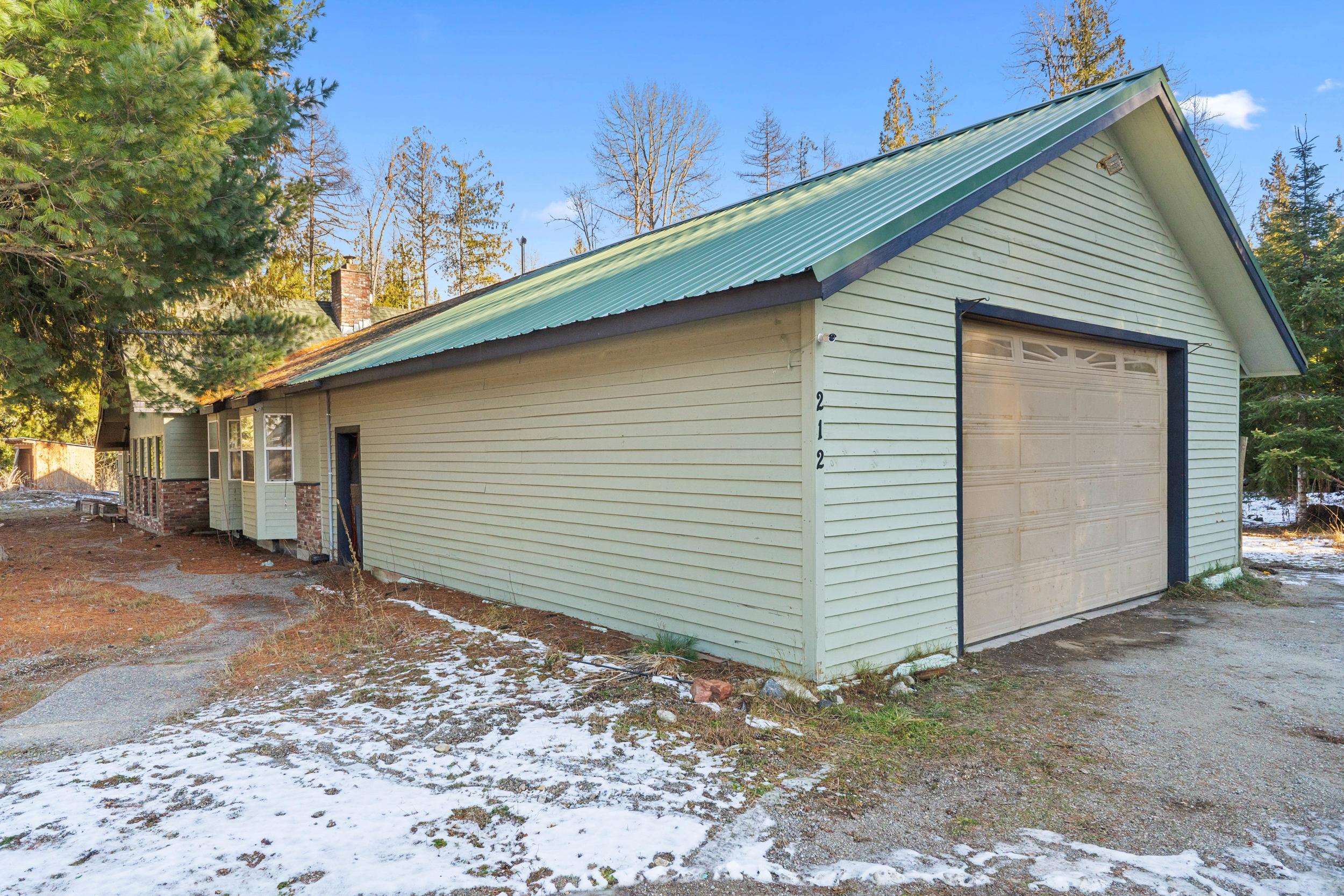 212 Danforth Rd - Photo 19