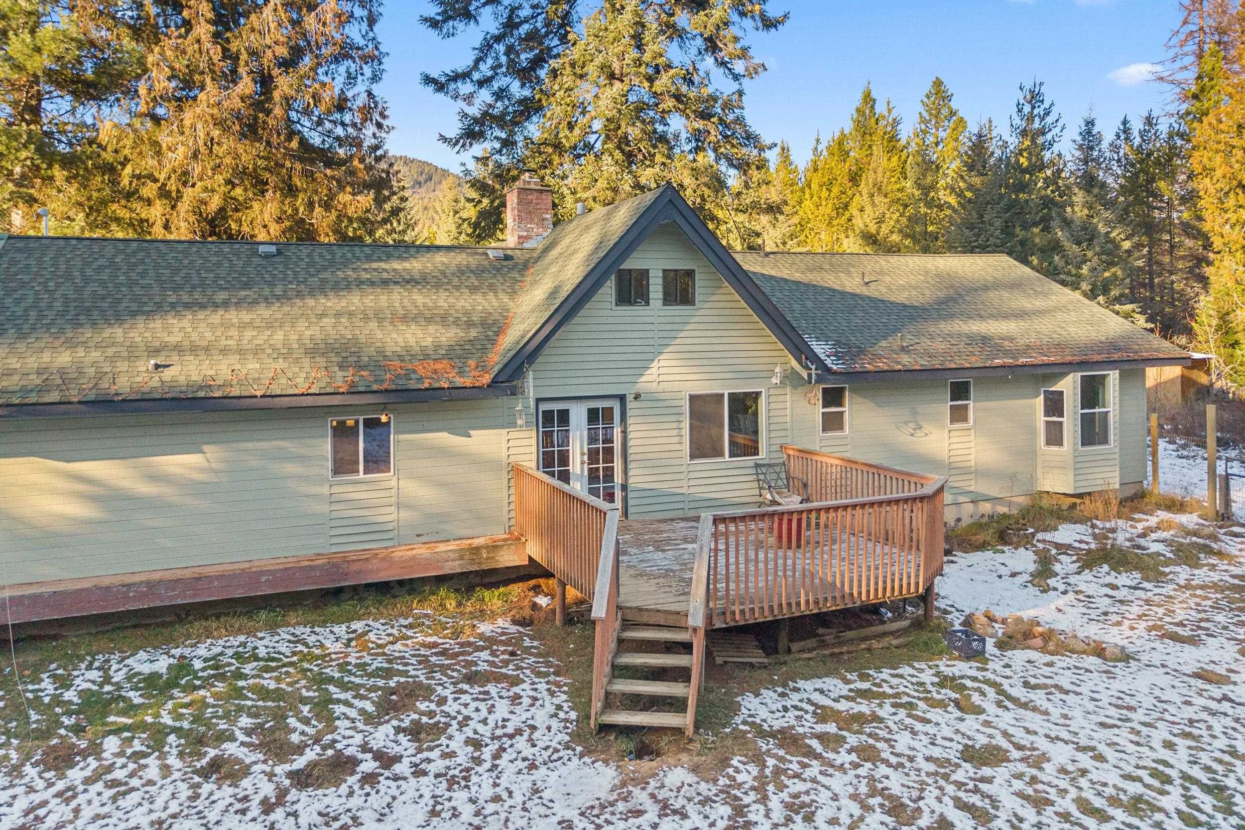212 Danforth Rd - Photo 3