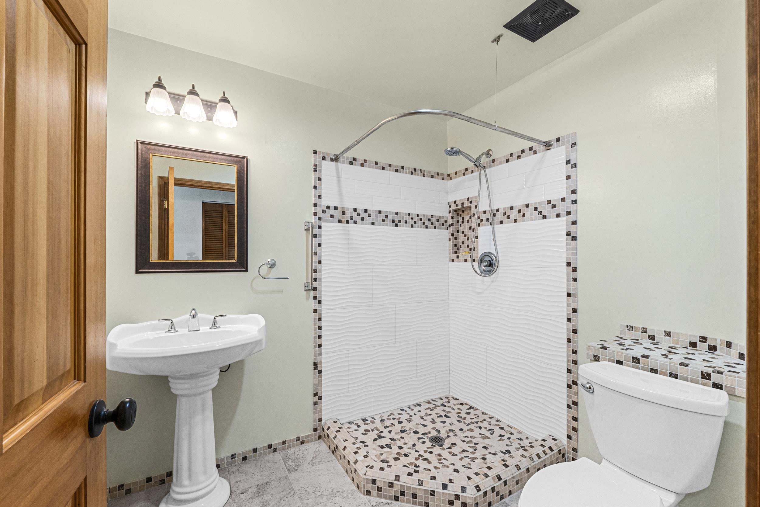 212 Danforth Rd - Photo 10
