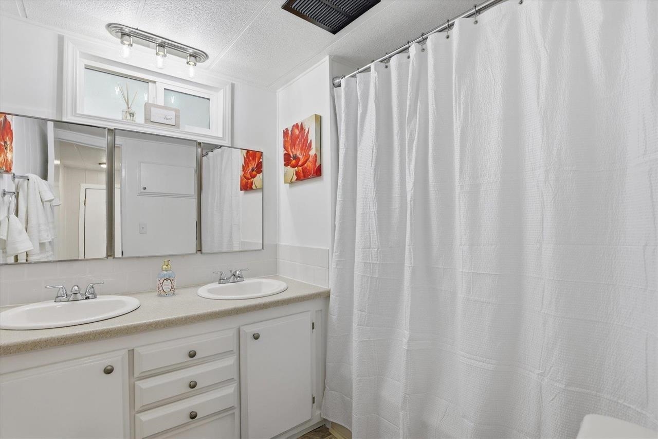 1211 E Lyons Ave - Photo 11