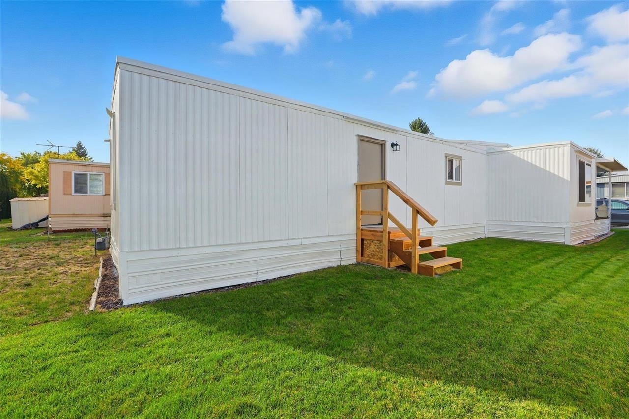 1211 E Lyons Ave - Photo 15