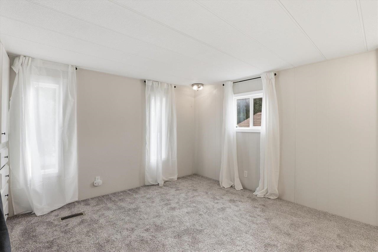 1211 E Lyons Ave - Photo 9