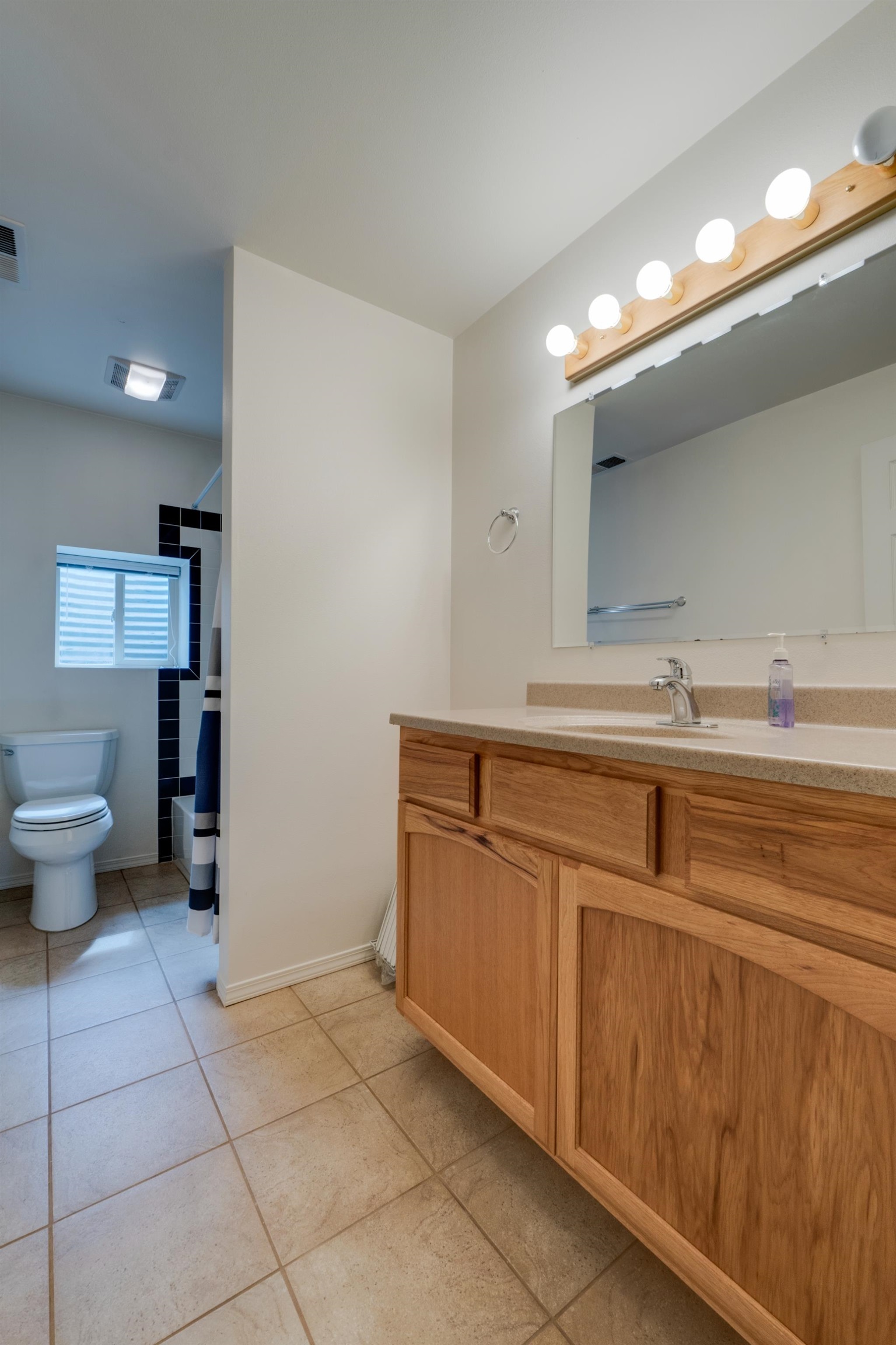 9326 S Spotted Rd - Photo 29