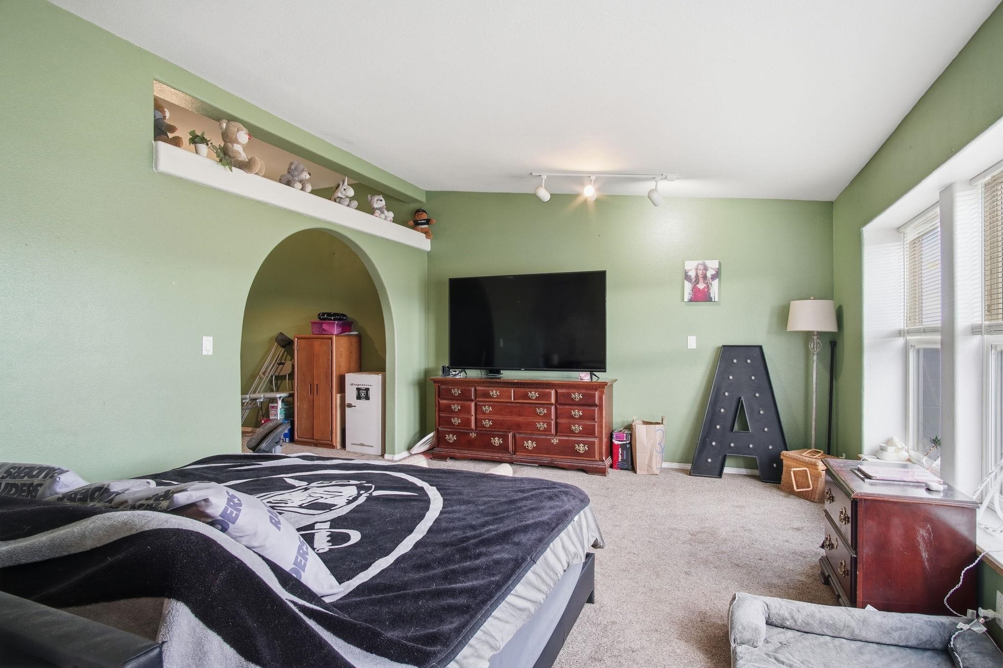 261 Hardy Rd - Photo 13